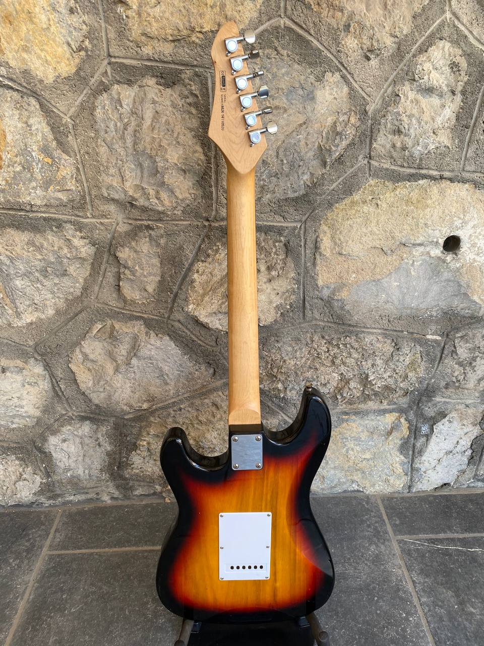 Gewa Pure VGS 100 SB – Sunburst Electric Guitar