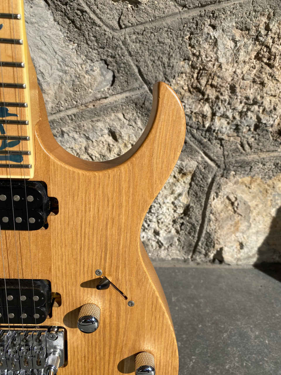 SX Superstrat Electric Guitar — Ash Body, Floyd Rose Tremolo, Tree of Life Decal Inlays, Dual Humbuckers + Video Demo