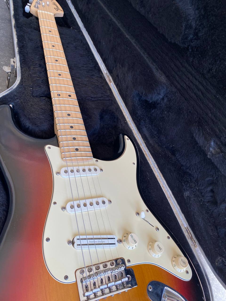 Vintage 1990s Fender American Standard Stratocaster Molded Hardshell Case — Red Logo, Black Interior