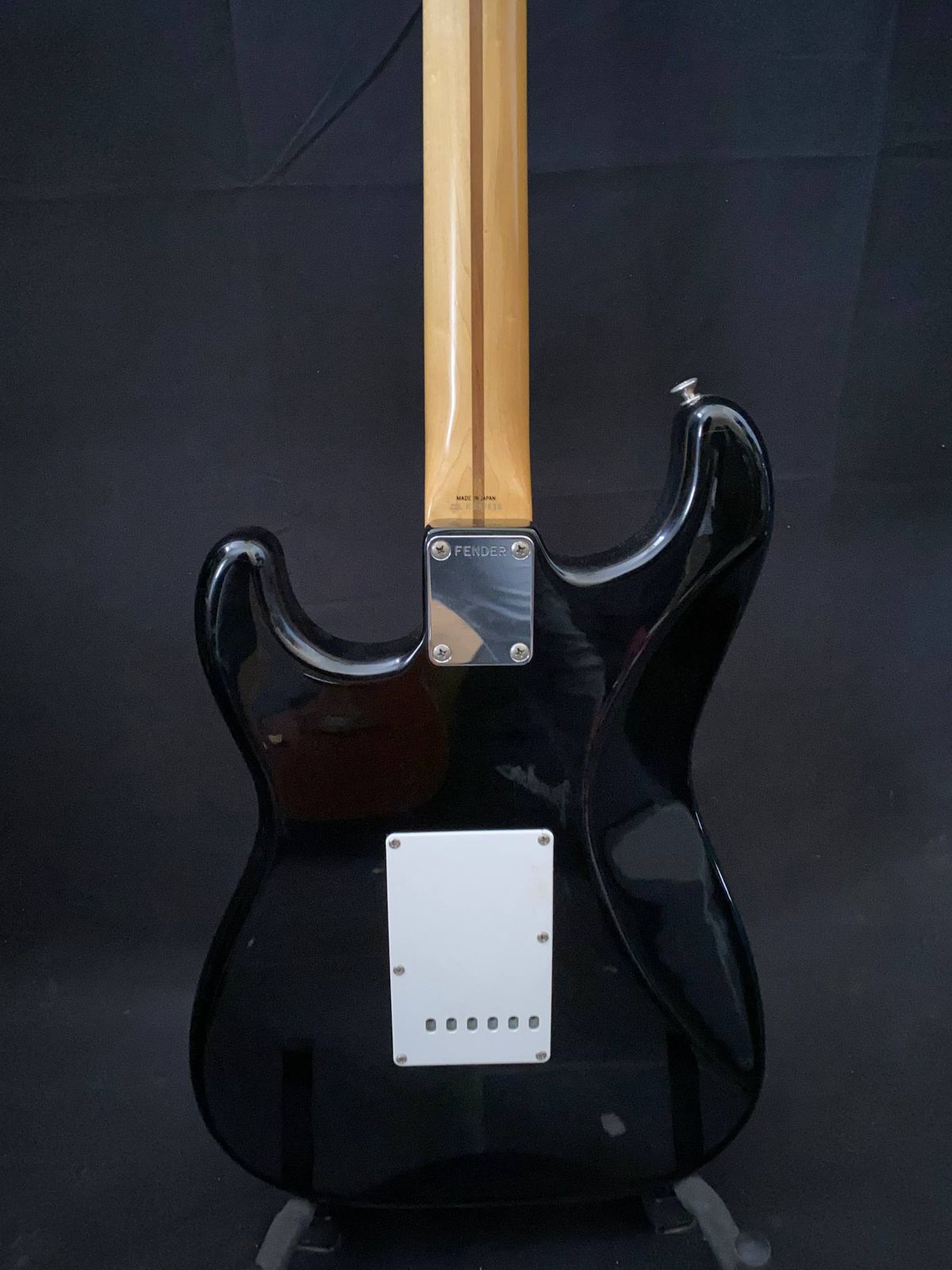 1987 Fender Japan E-Serial Eric Clapton Style– Black / Maple Neck