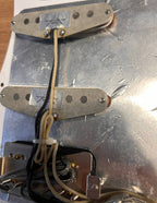 2x Fender Custom 69 Pickups neck and middle
