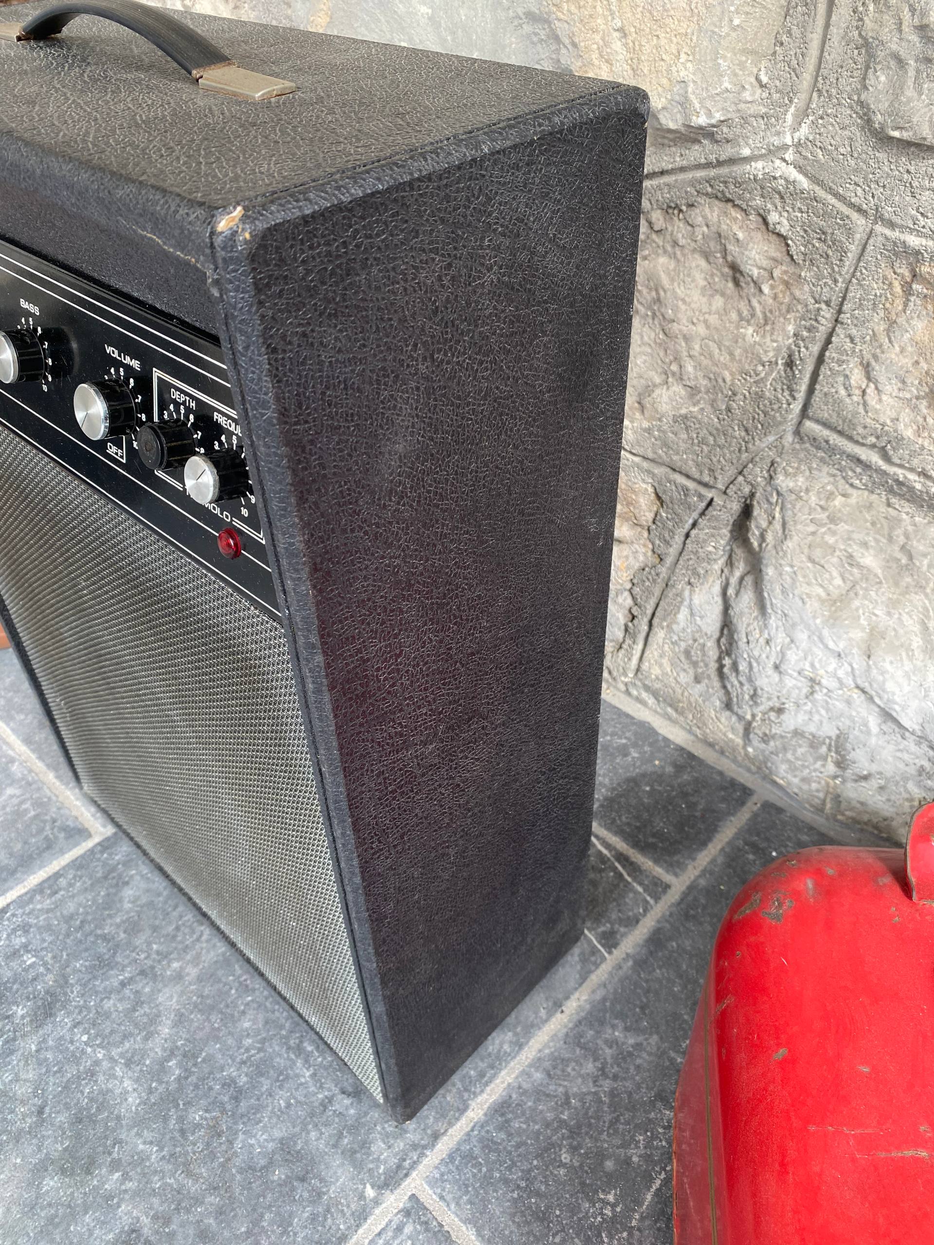 Vintage Davoli Krundaal J5 – 1960s Italian amplifier