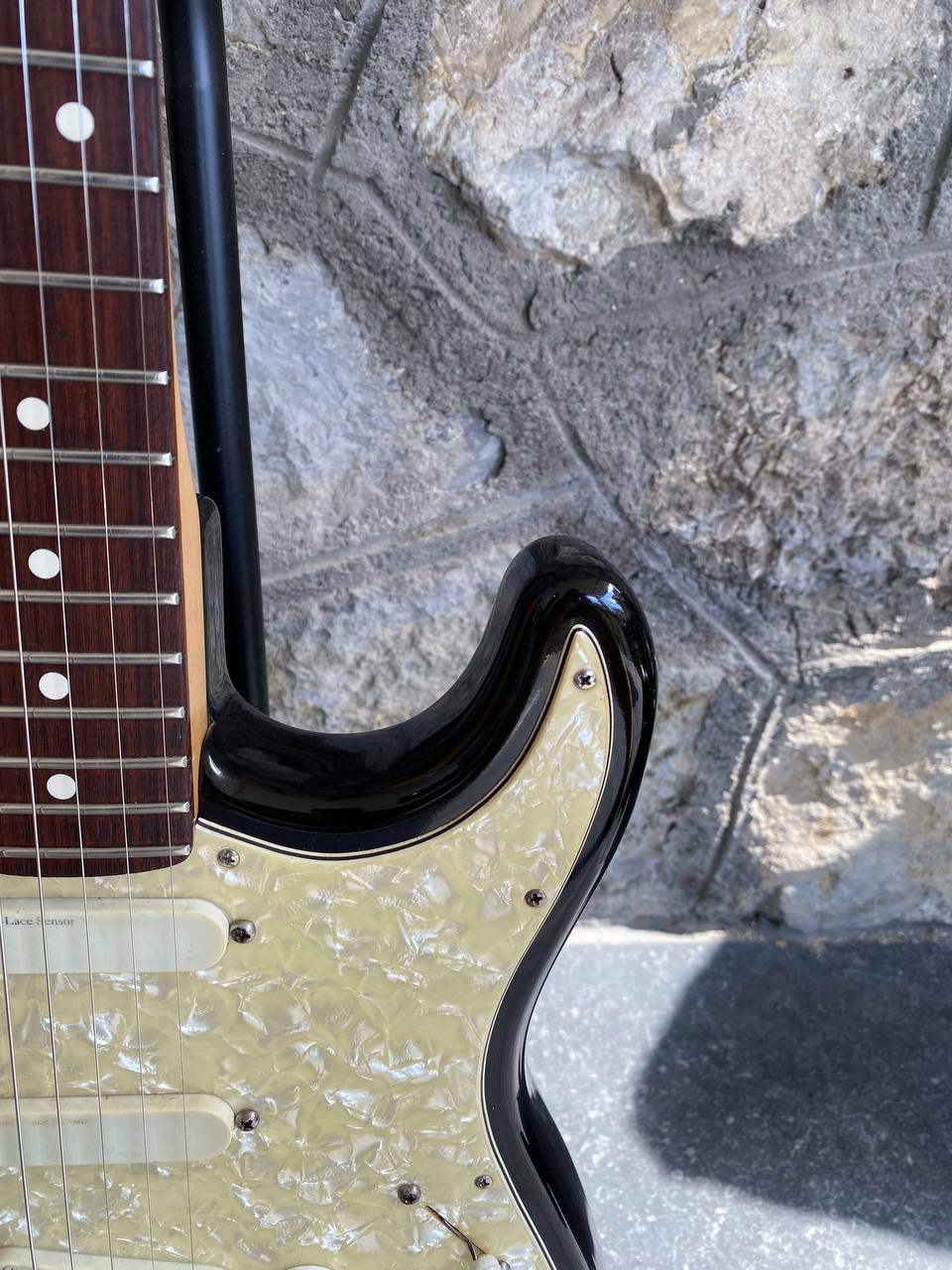1993 Fender Stratocaster Strat Plus - 40th Anniversary - Sunburst w/ Rosewood Fretboard & Original Silver Logo Hardcase — image 3