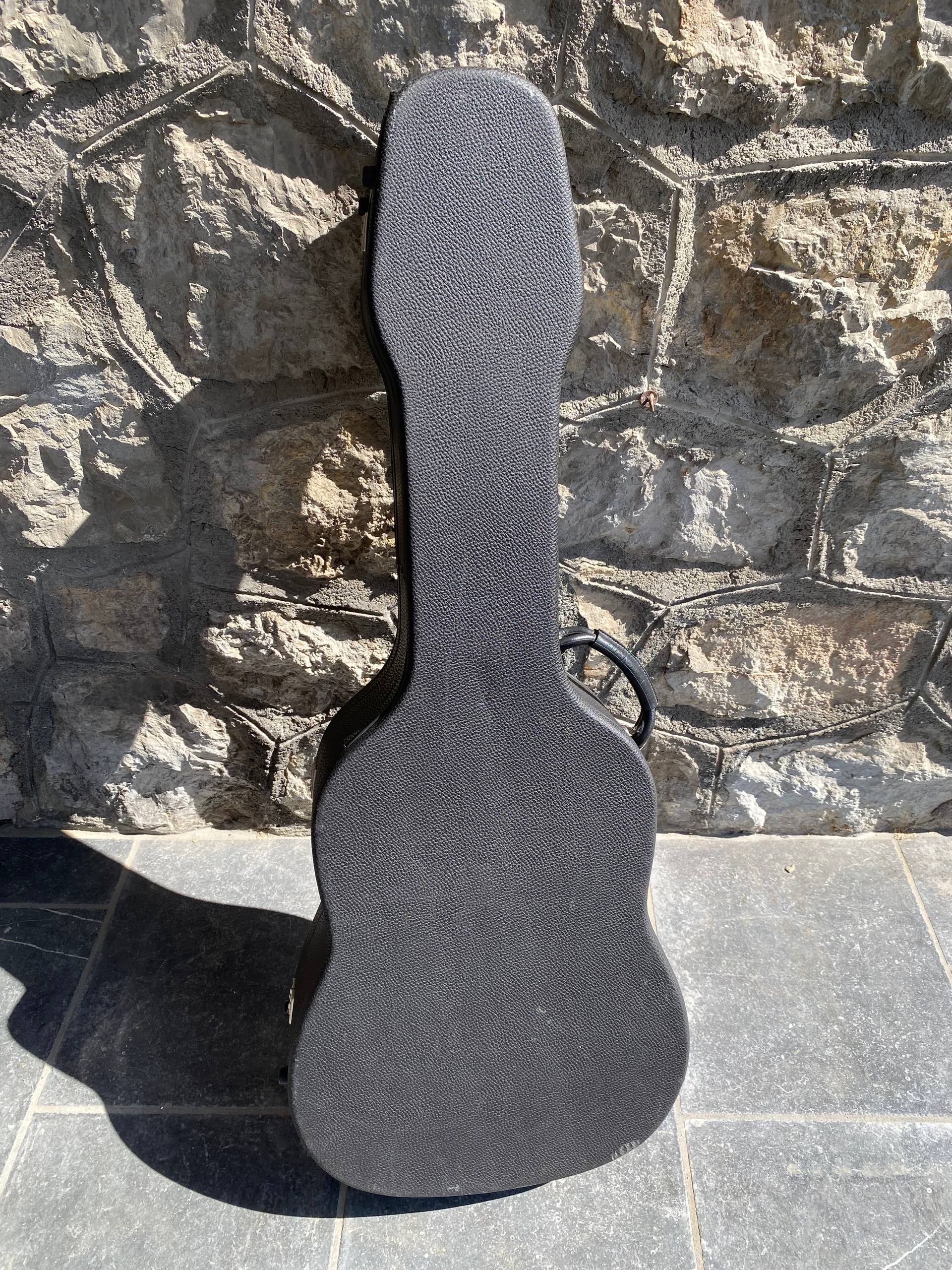 Vintage Hard Shell Acoustic Guitar Case - Red Velvet Interior