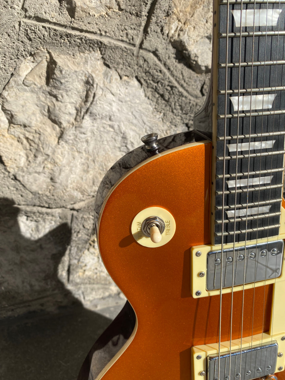Eko Les Paul Goldtop Singlecut Electric Guitar — Satin Neck, Humbuckers, Mint Condition + Video Demo