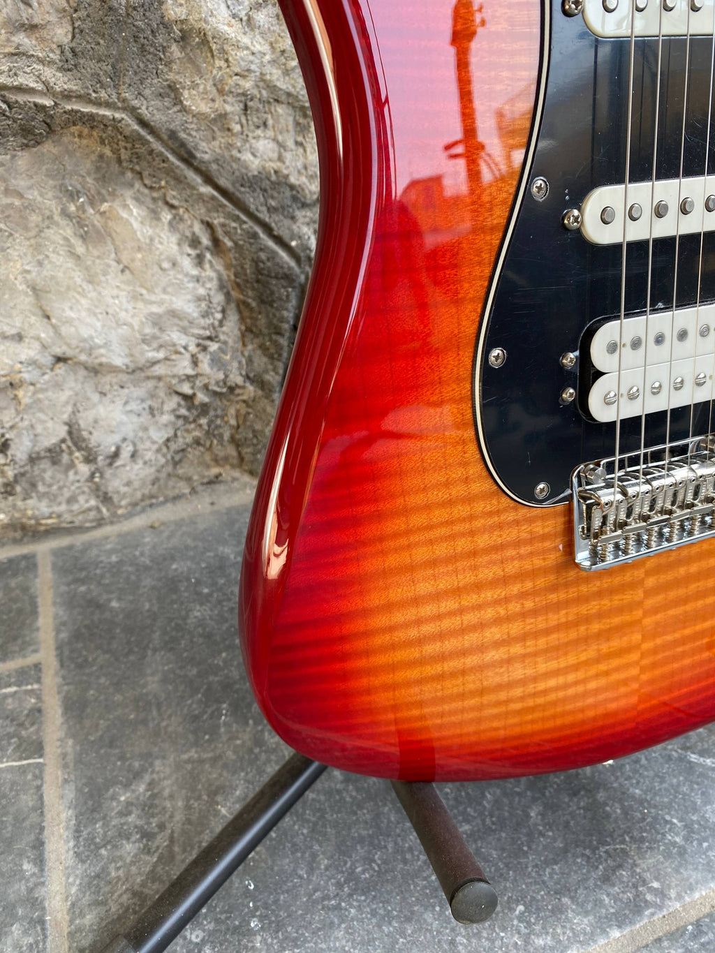 Fender Player Stratocaster HSS 2022 - Maple Fingerboard - Excellent Condition