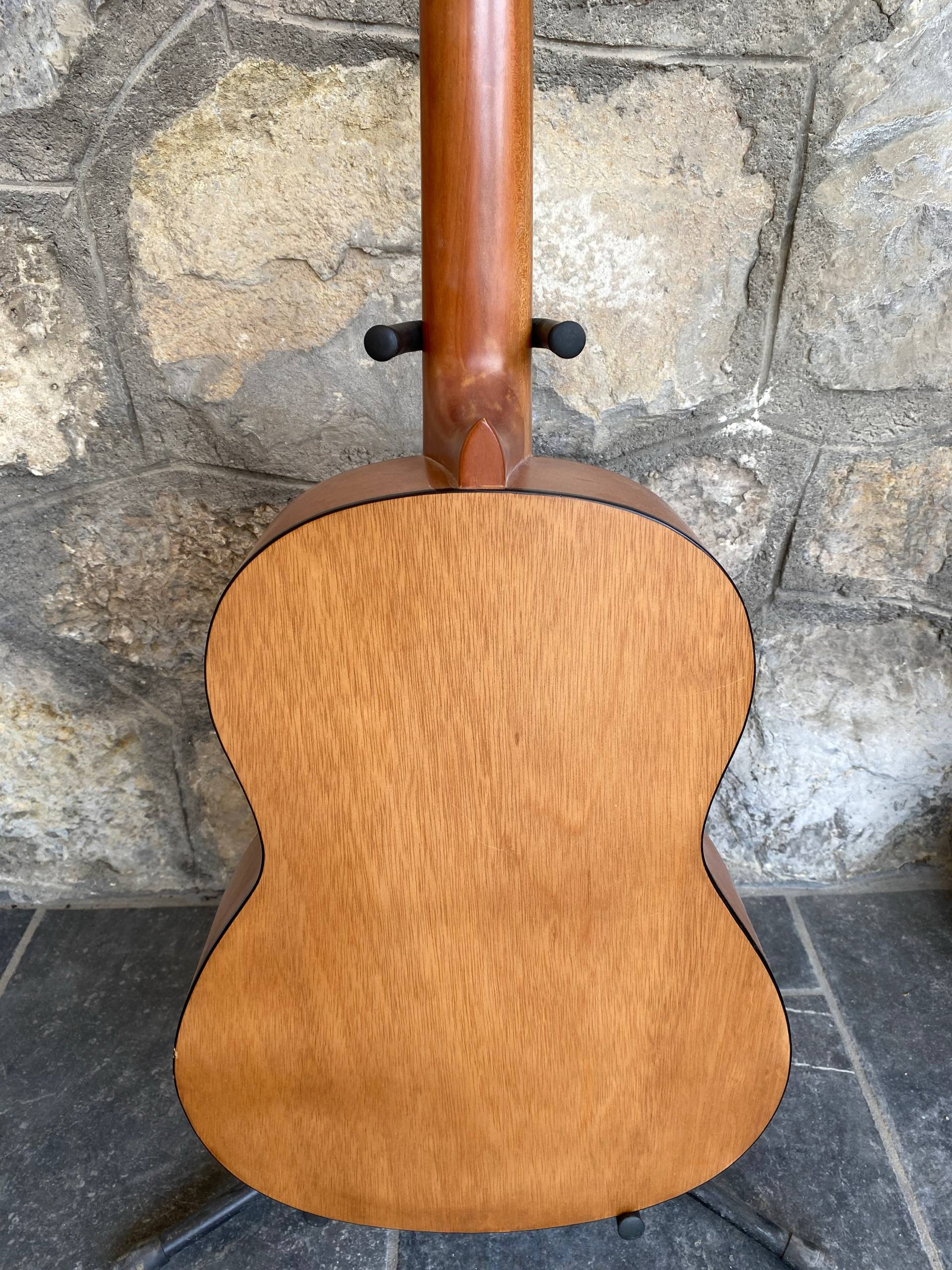Yamaha Classical Guitar C40M