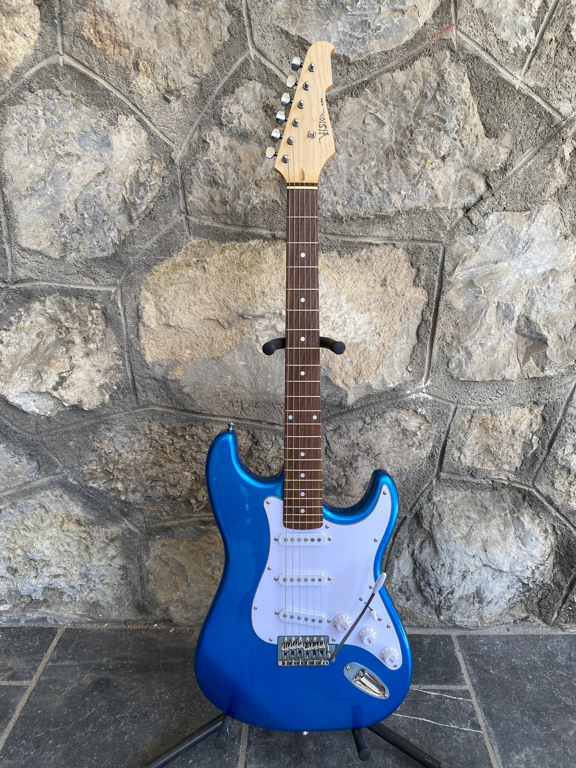 Vision Stratocaster ST5 Electric Guitar Starter Kit - Electric Blue - NEW