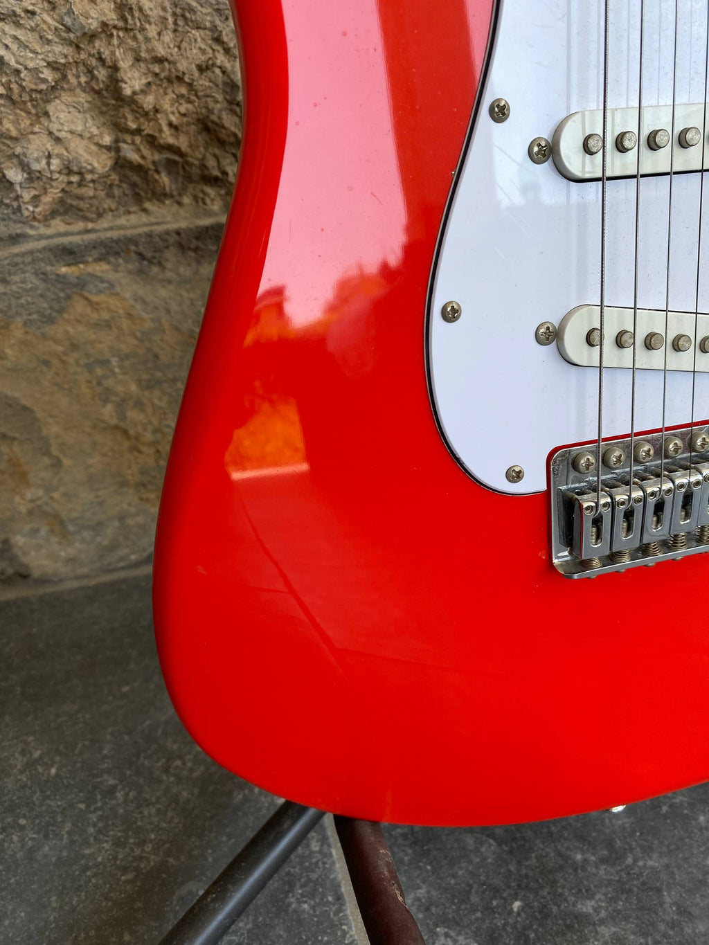 Squier Affinity Series Stratocaster - Fiesta Red - Rosewood Fretboard