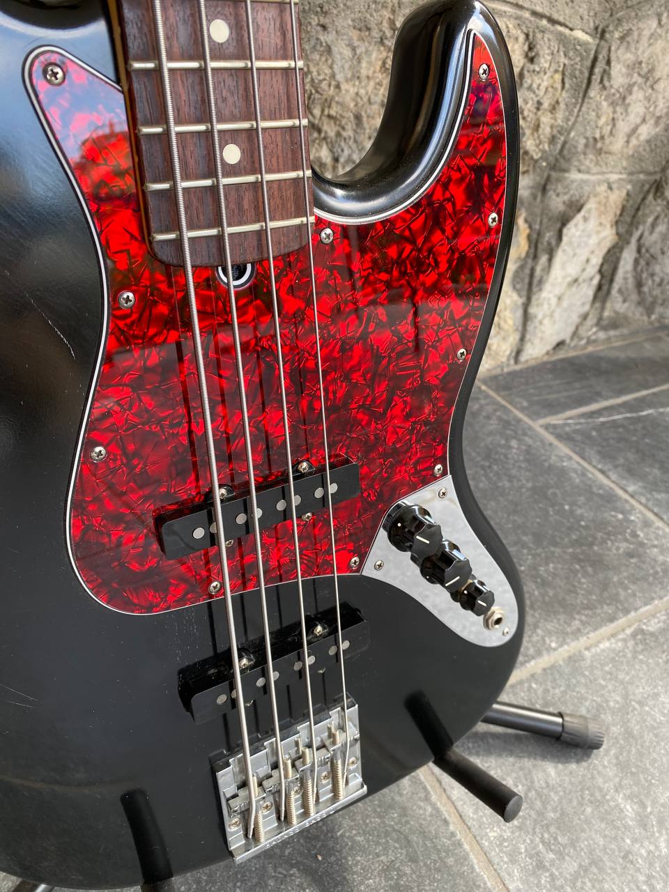 2007 Fender Highway One Jazz Bass - Black Nitrocellulose Finish w Tortoise & Original White Pickguards — image 9