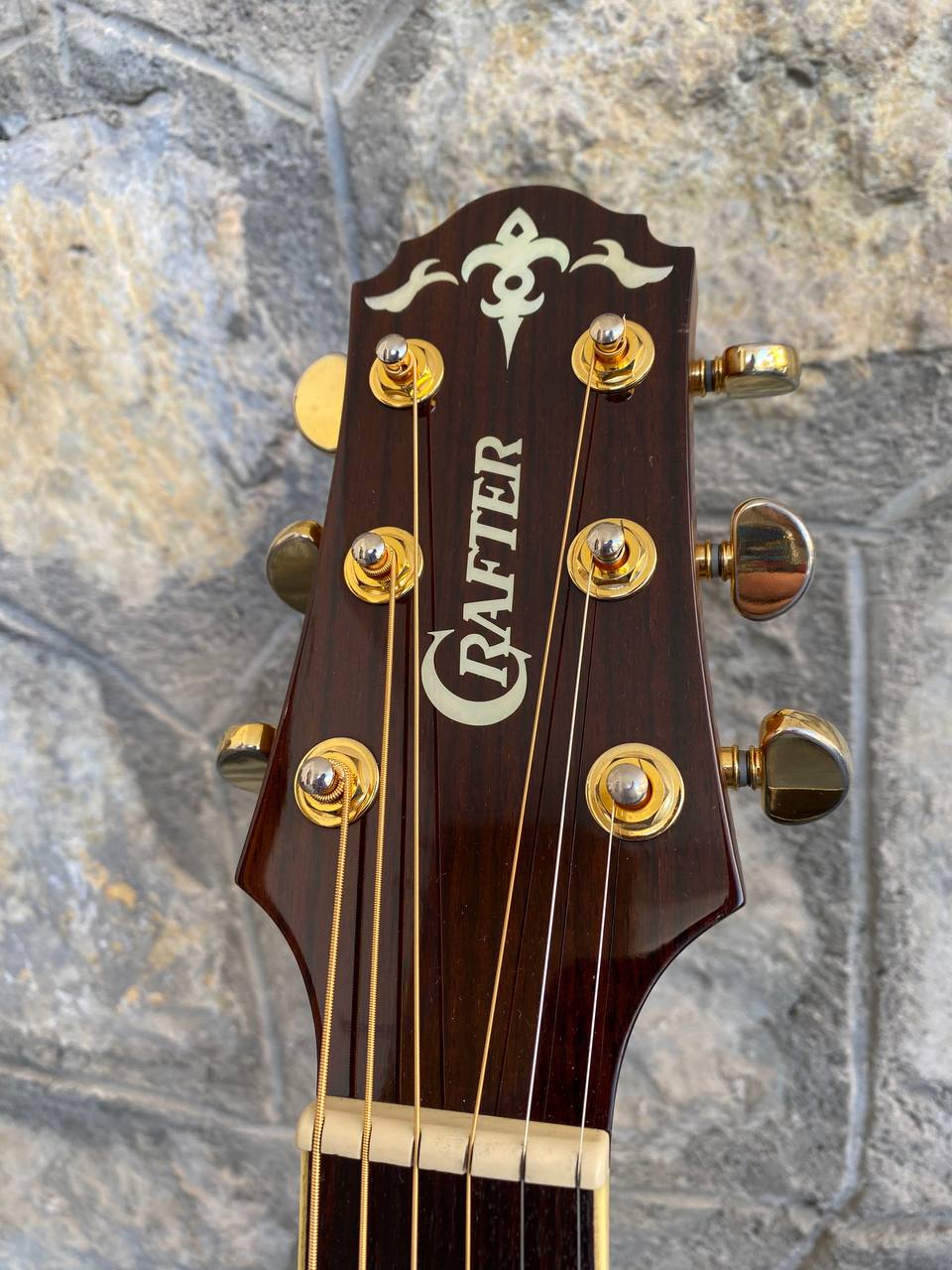 Crafter AL-Rose Plus 45th Anniversary “Autumn Leaves” – Made in Korea 2018 with Hard Case