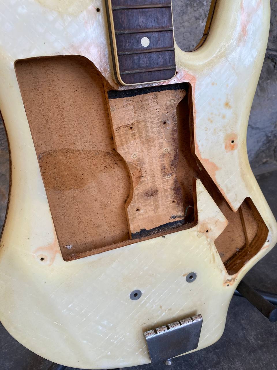 Vintage Layolo Bass (Made in Italy) - Pearloid Body - Restoration Project