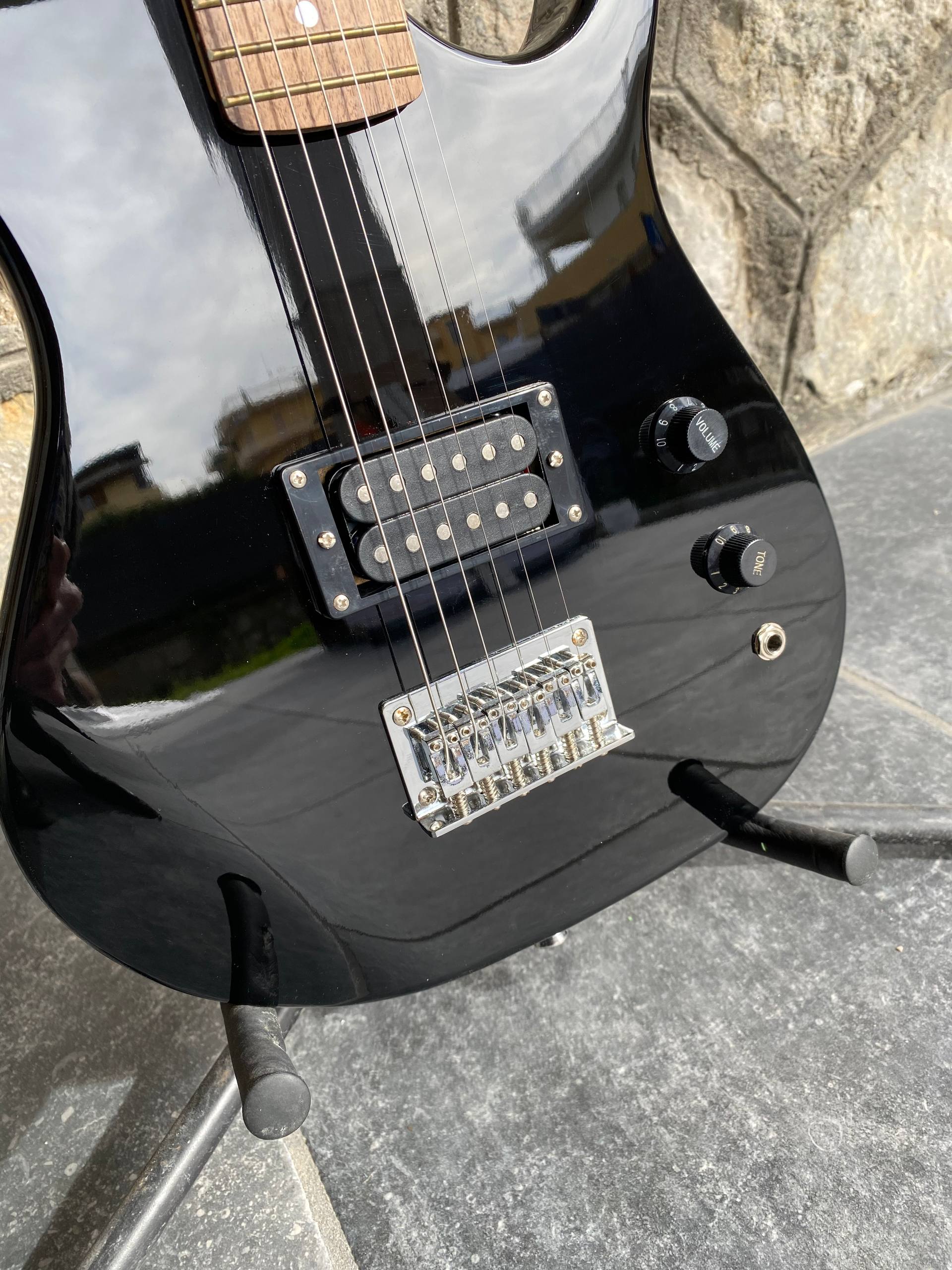 Electric guitar 3/4 Vision St4 Stratocaster