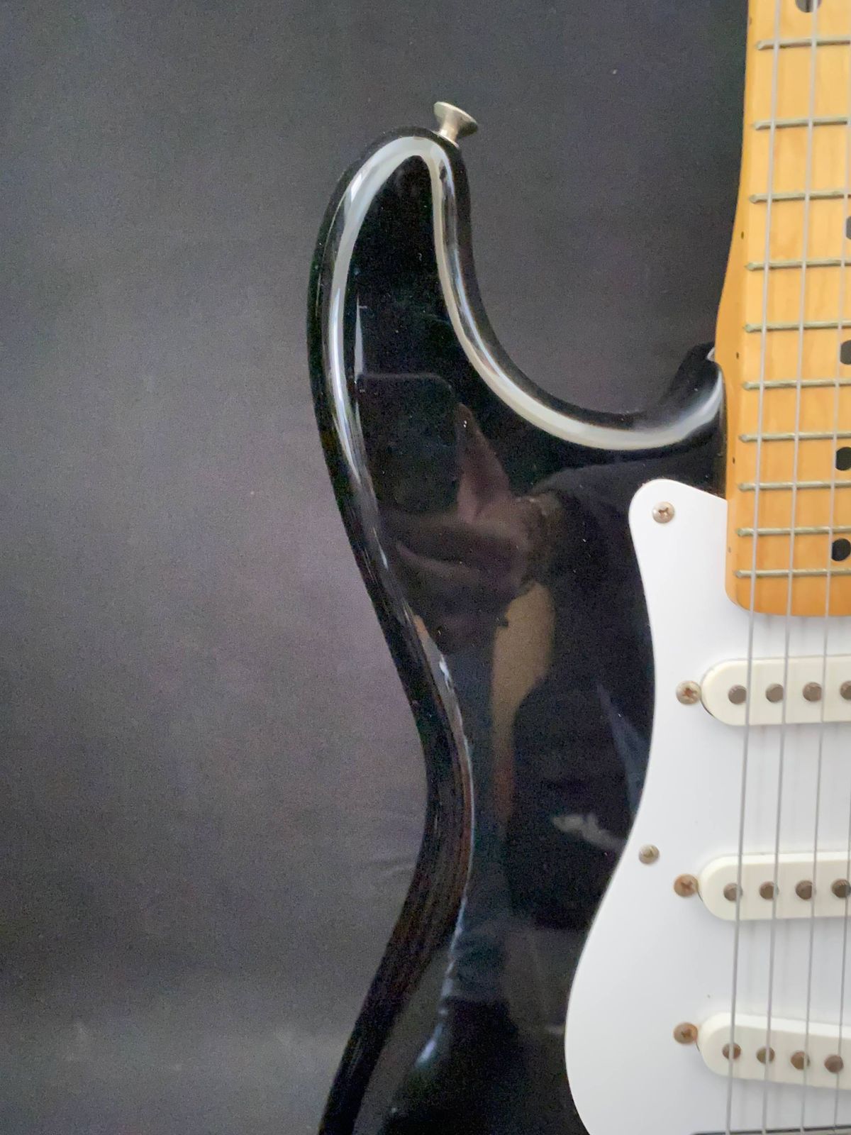 1987 Fender Japan E-Serial Eric Clapton Style– Black / Maple Neck