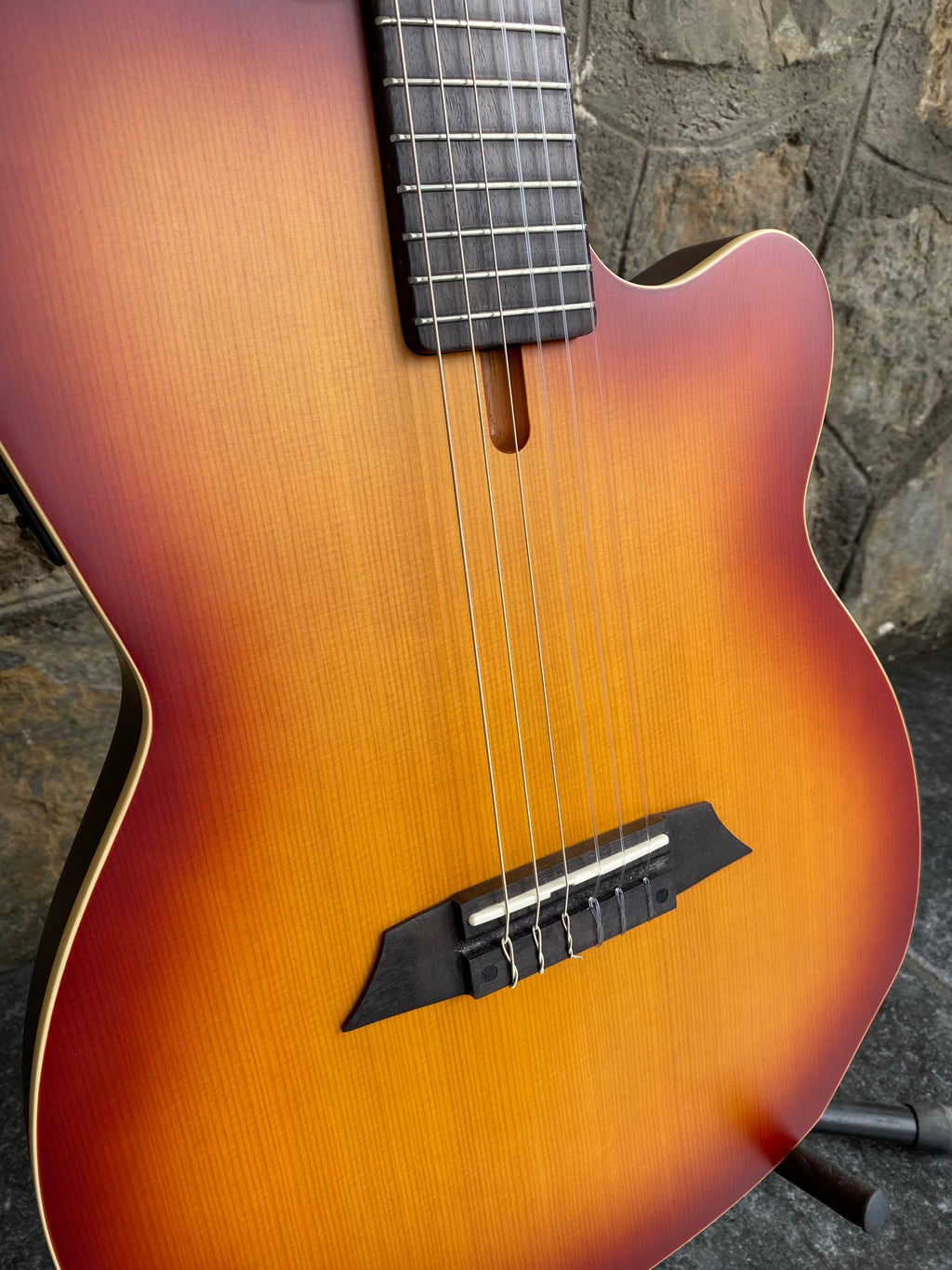 Sire Larry Carlton G5 Classical Guitar – Brand New
