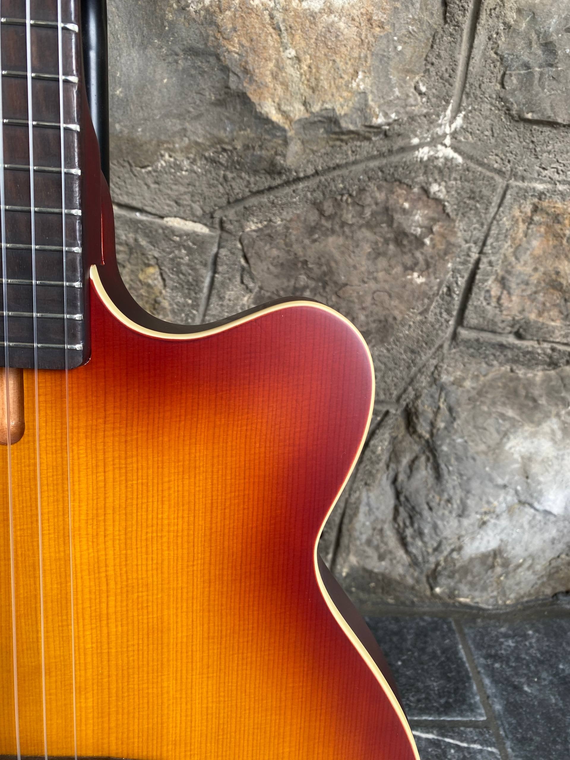 Sire Larry Carlton G5 Classical Guitar – Brand New