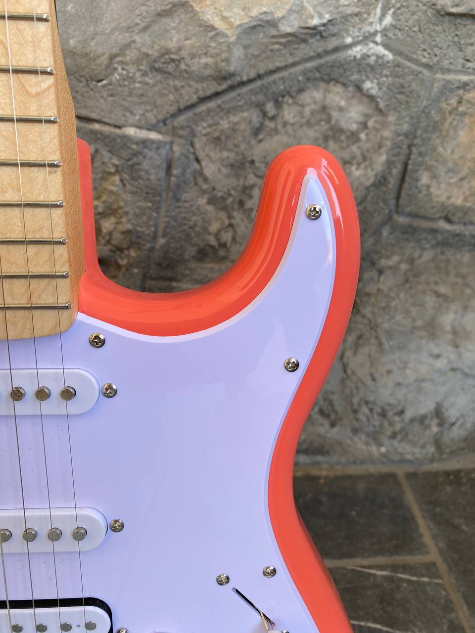 Squier Sonic Strat HSS TCoral