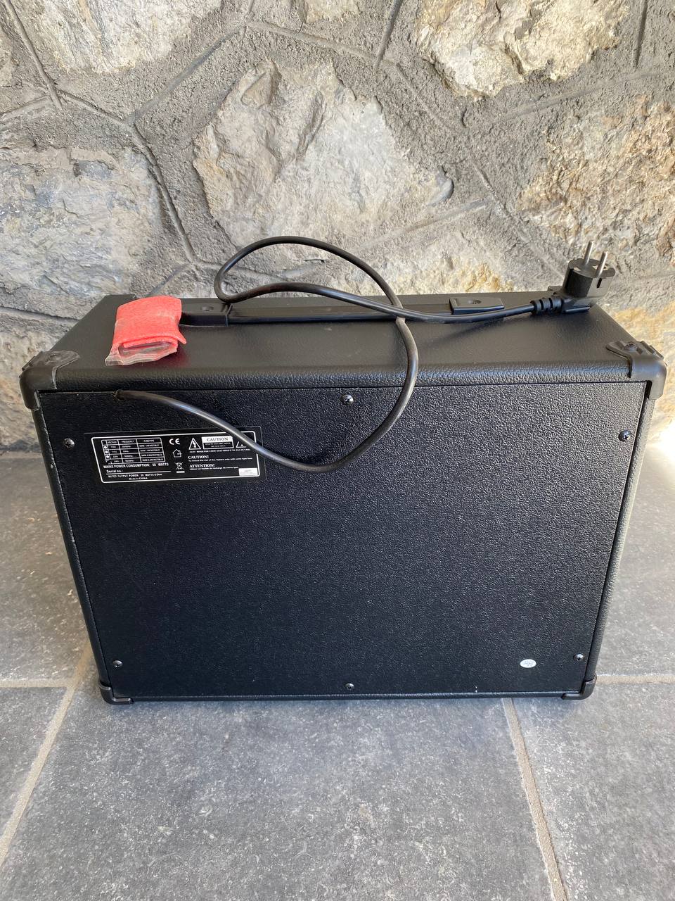 Vision GW-35RM Guitar Amplifier — Built-in Overdrive & Echo Effects, Excellent Condition + Video Demo