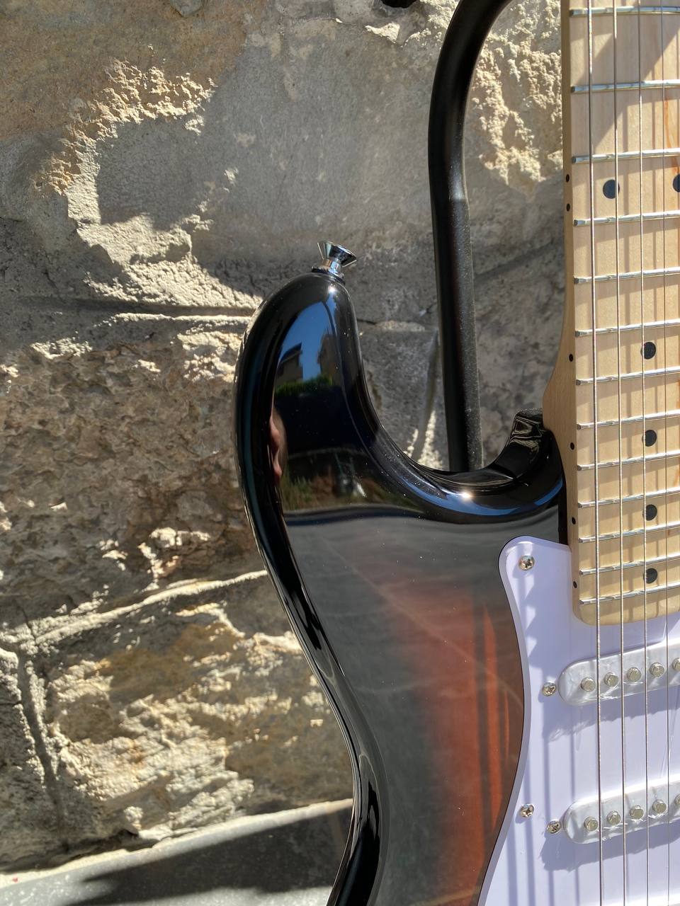 Squier Sonic Stratocaster - 2-Color Sunburst - Maple Neck - Excellent Condition