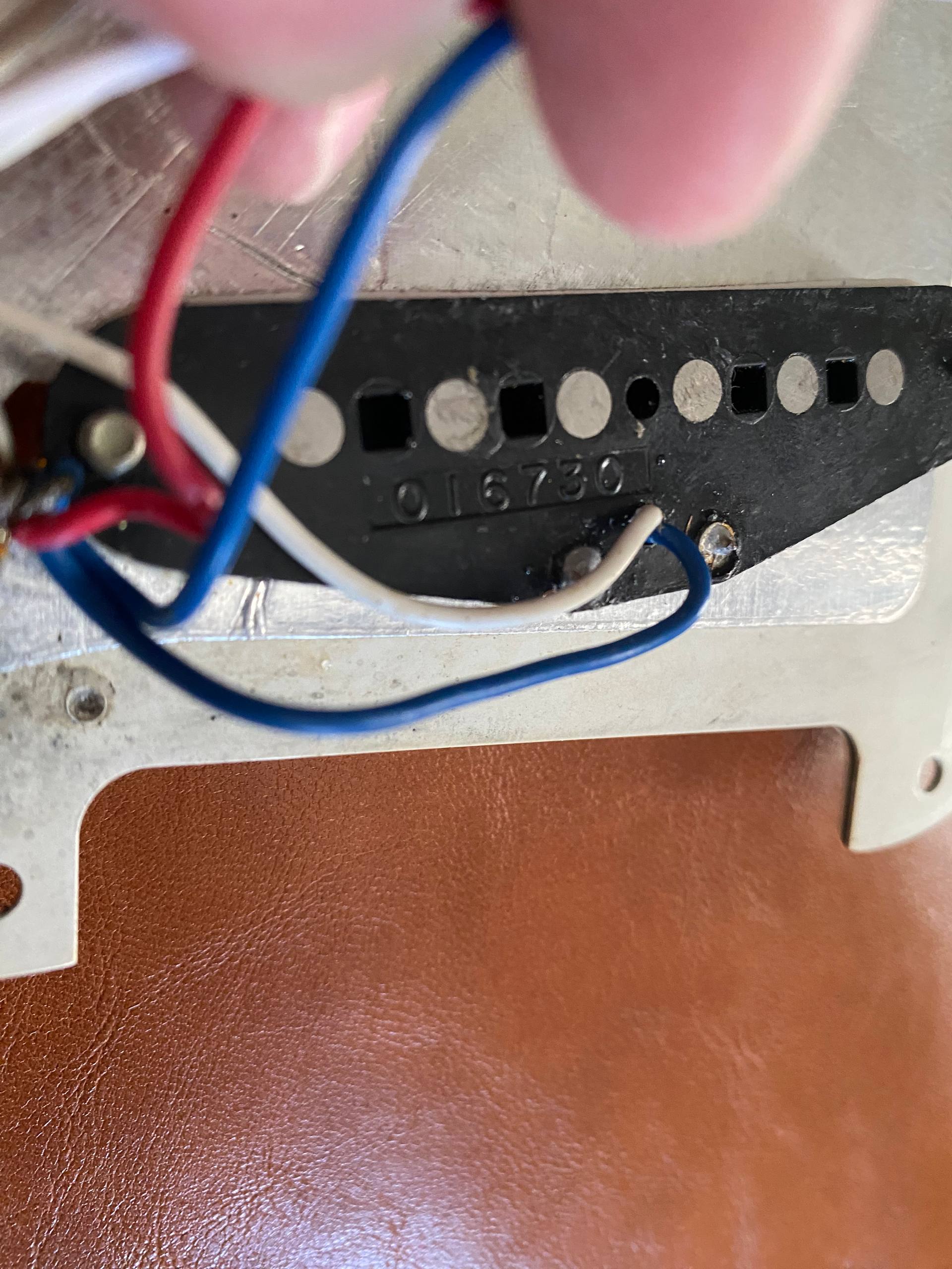 Fender American Standard Stratocaster Fully Loaded Pickguard (1988-2000) - Original Electronics