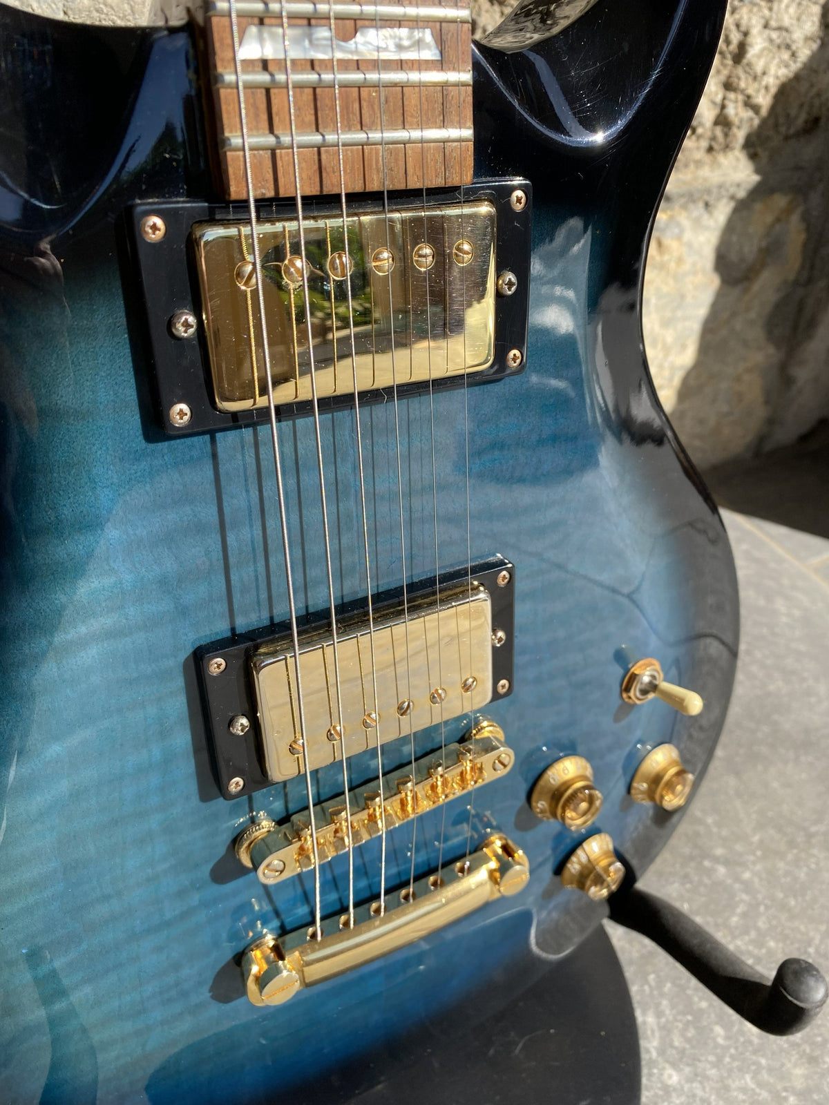 Parkson’s Professional 24-Fret Electric Guitar (Made in Korea) — Blueburst Flame Top, Gold Hardware + Video Demo