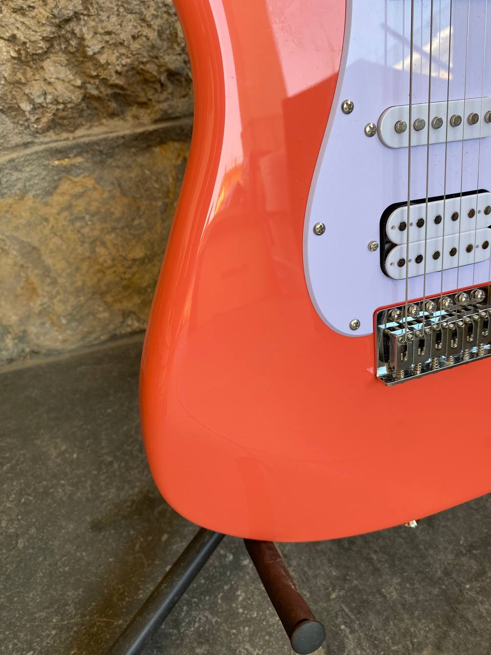 Squier Sonic Strat HSS TCoral
