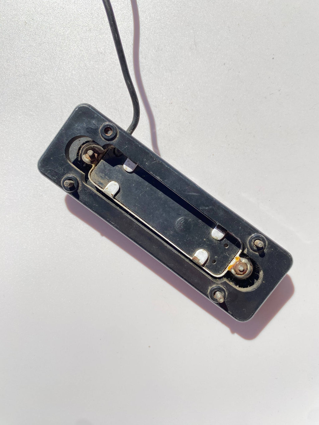 Vintage Style Single Coil Pickup – Low Output (3.25 kilo ohm) with Mounting Ring