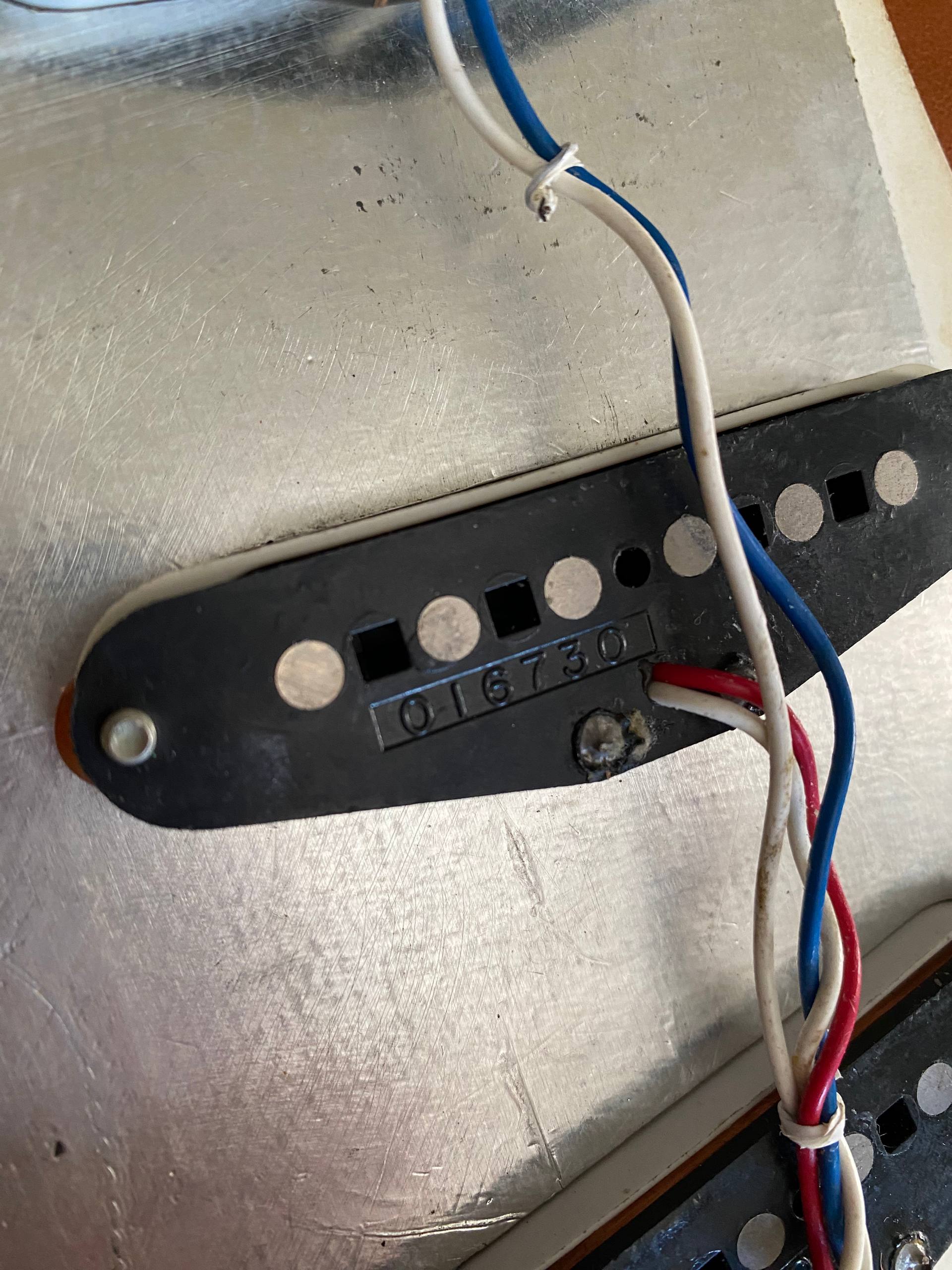 Fender American Standard Stratocaster Fully Loaded Pickguard (1988-2000) - Original Electronics