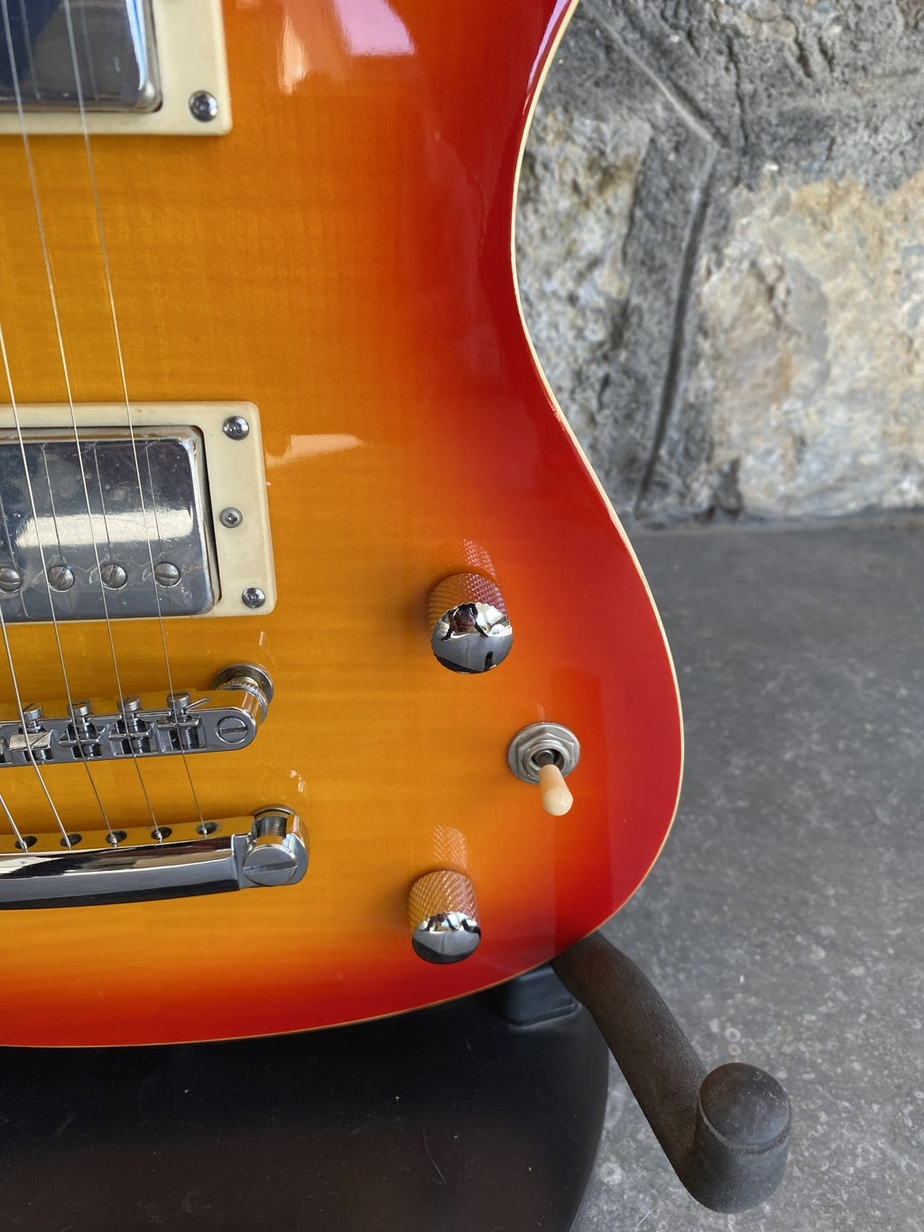 Unbranded Double Cutaway Thinline Acoustic-Electric Guitar — Redburst, Dual Humbuckers & Fretboard Inlays + Video Demo