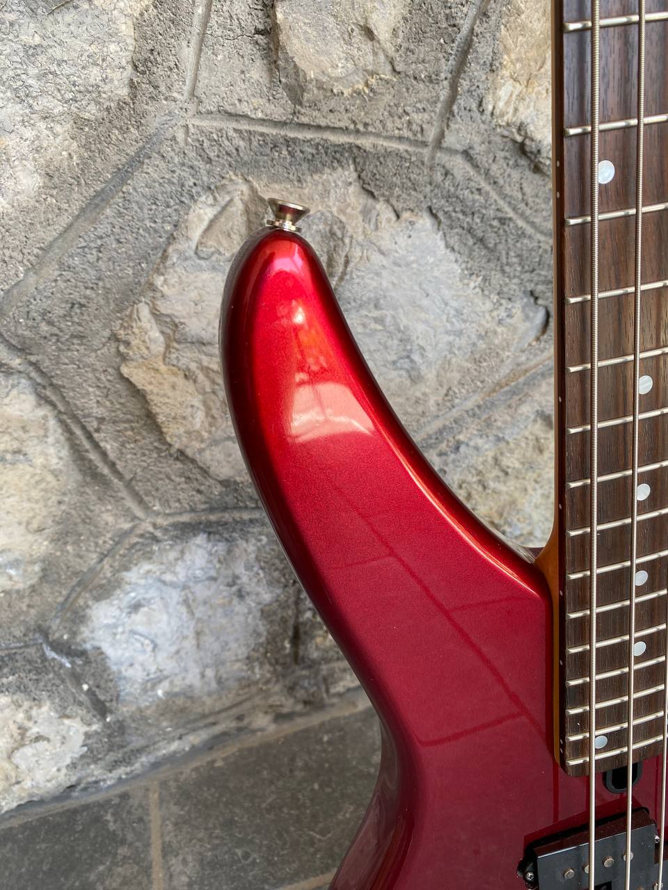 Yamaha RBX170 Electric Bass Guitar (Metallic Red / Car) — PJ Pickup Configuration, 24 Frets, Rosewood Fretboard + Video Demo