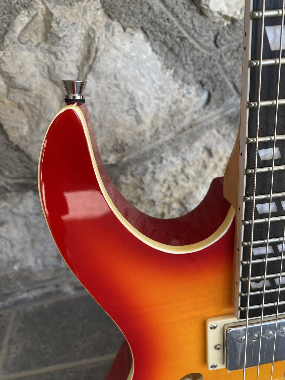 Unbranded Double Cutaway Thinline Acoustic-Electric Guitar — Redburst, Dual Humbuckers & Fretboard Inlays + Video Demo