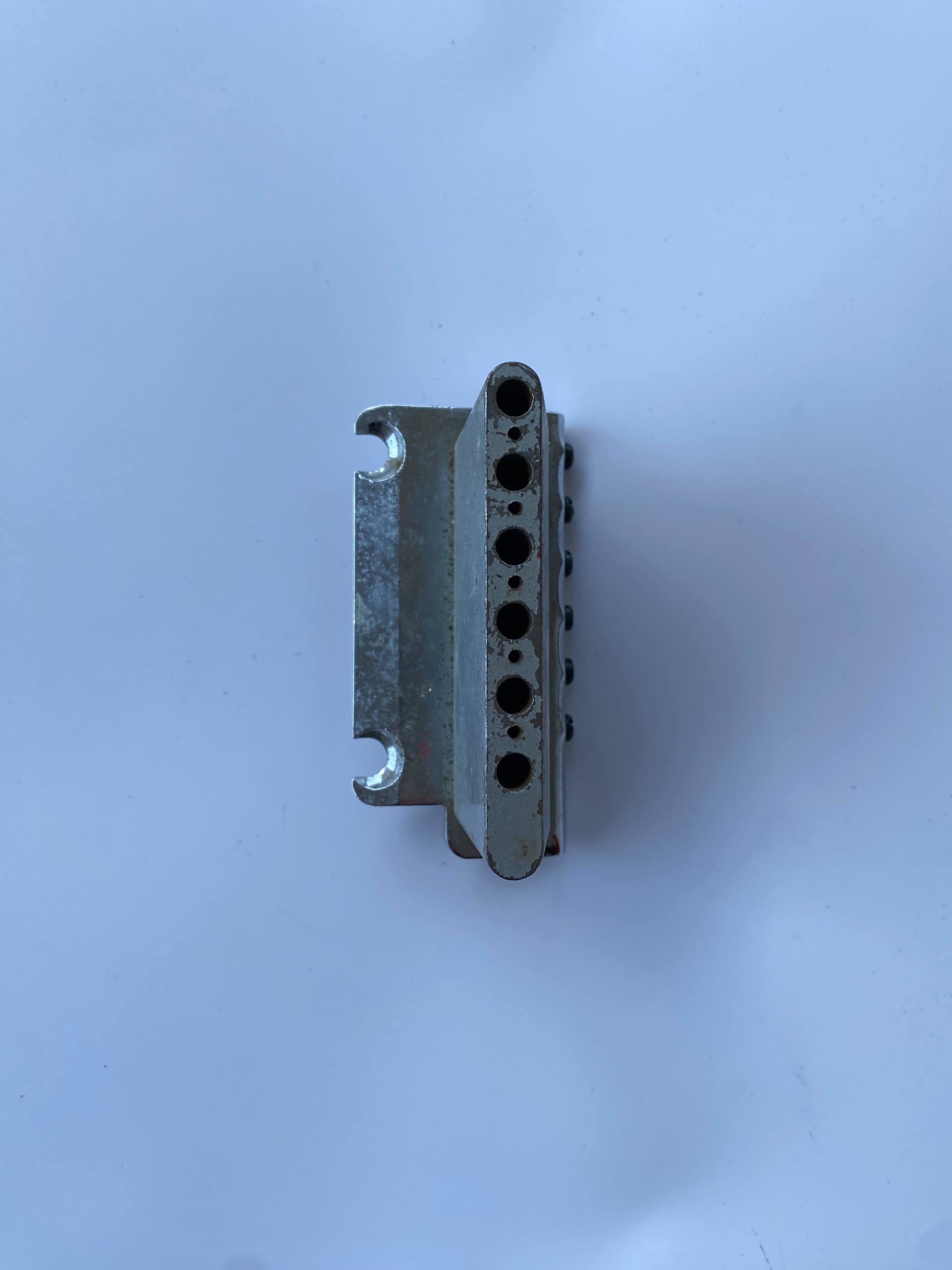 Fender American Standard Bridge with Black Graph Tech String Saver Saddles