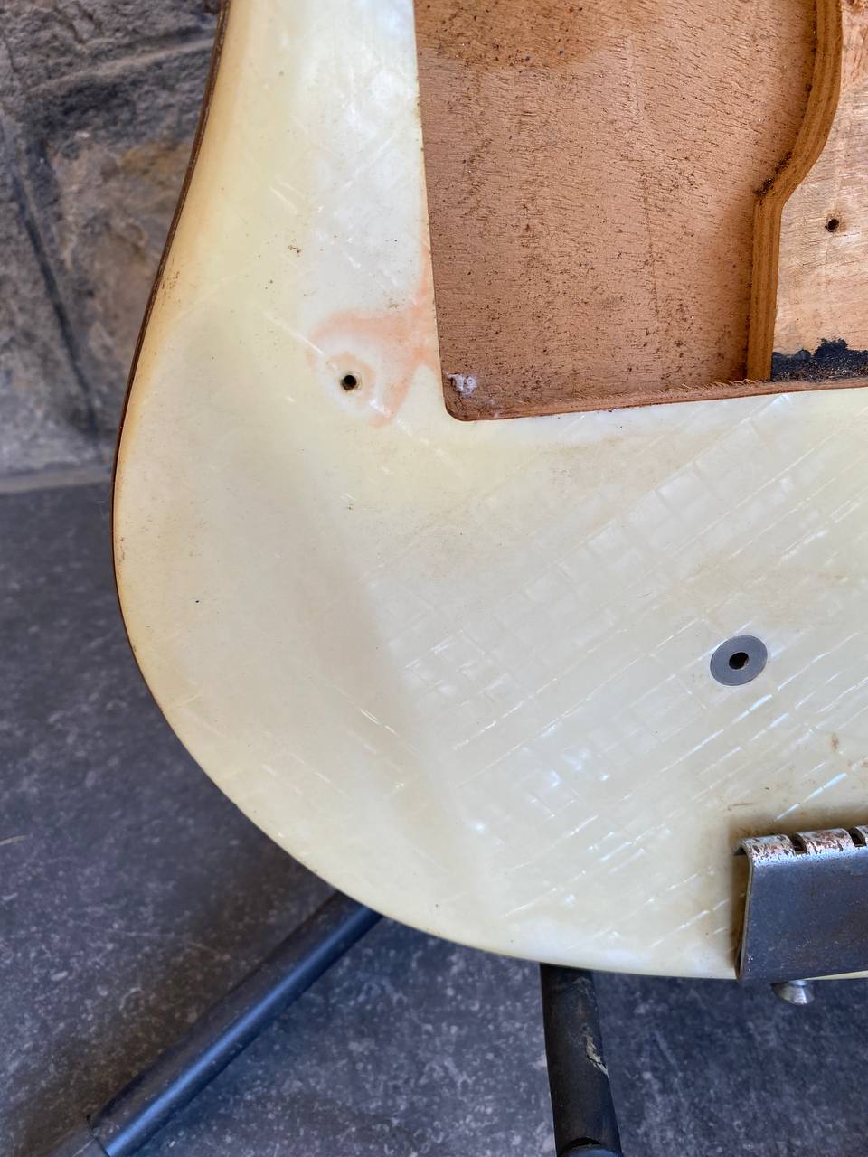 Vintage Layolo Bass (Made in Italy) - Pearloid Body - Restoration Project