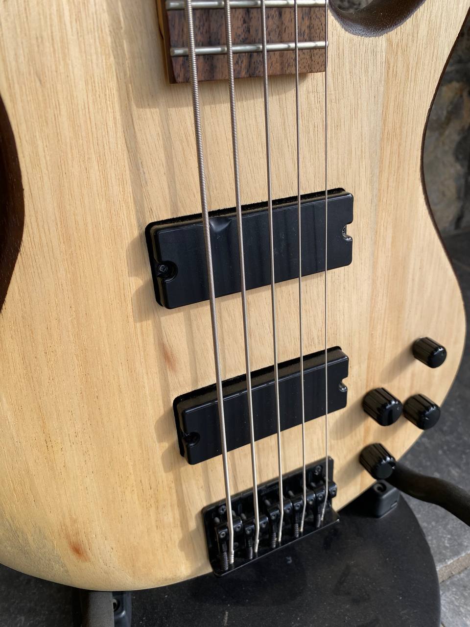 Ibanez Soundgear GSR205B Active 5-String Bass (Indonesia) — Custom Natural Wood Top Finish, 9V Battery EQ + Video Demo