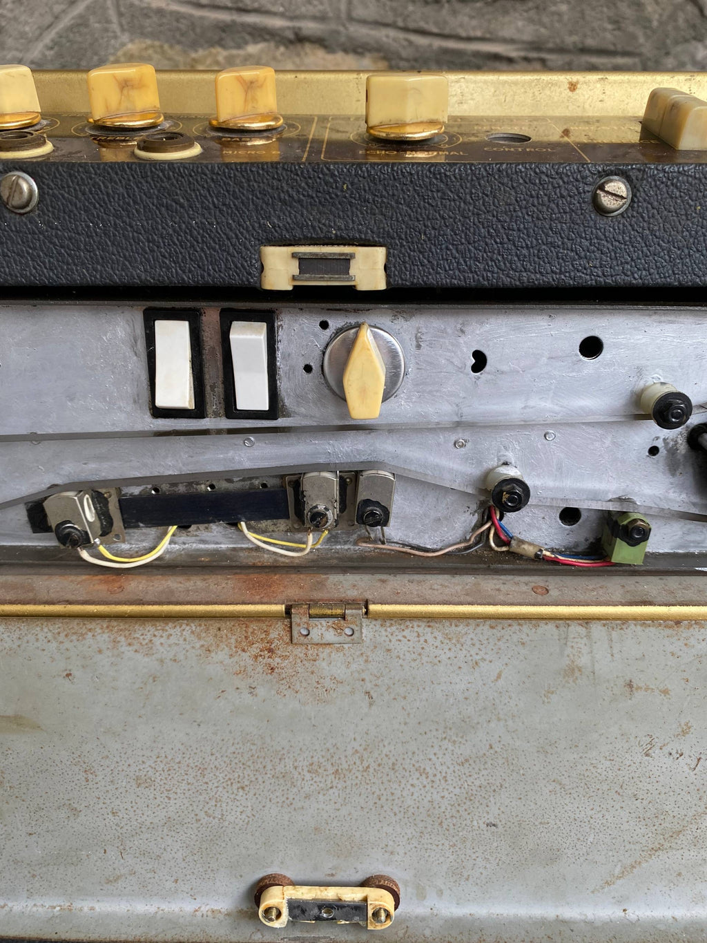 Meazzi Olimpia 40 Amplifier – Made in Italy – Built-in Tape Echo – Fully Working.