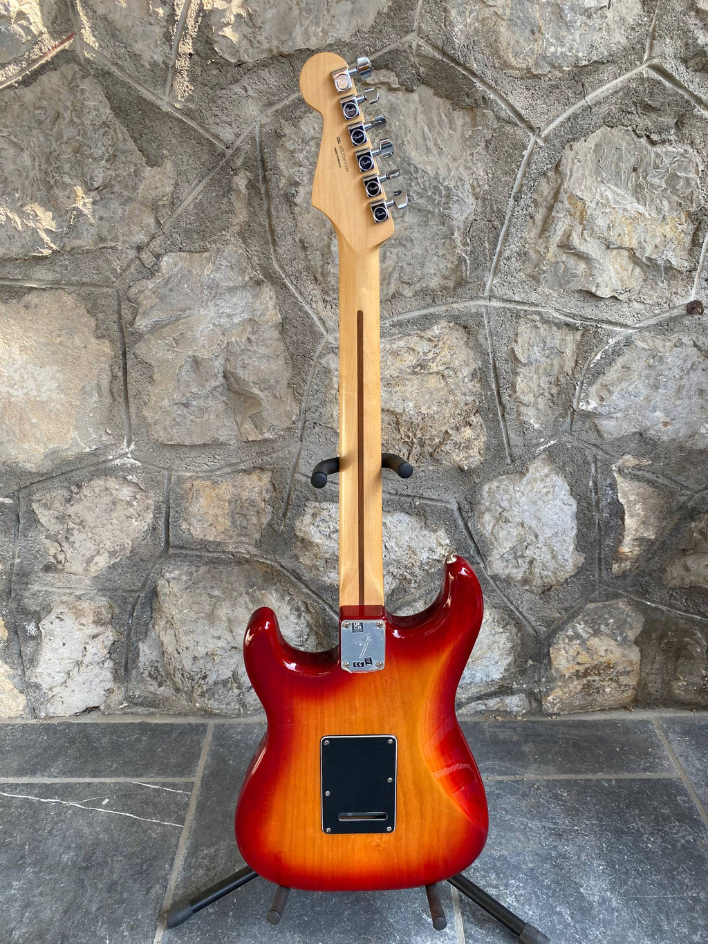 Fender Player Stratocaster HSS 2022 - Maple Fingerboard - Excellent Condition