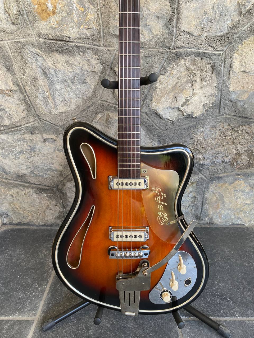 1960s Hopf Saturn 63 - Brownburst - Museum Condition - 100% Original w/ Tremolo & Demo Video