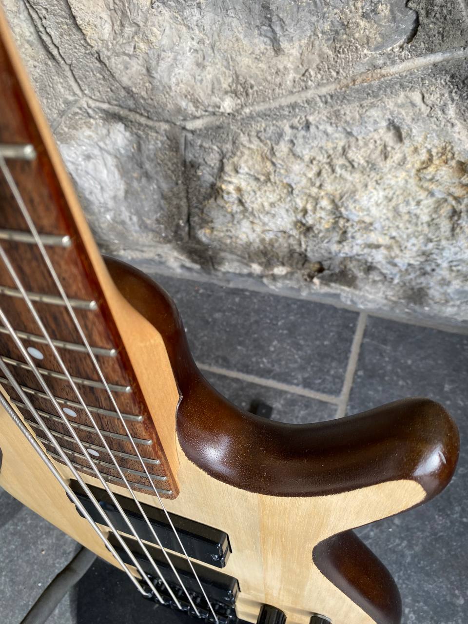 Ibanez Soundgear GSR205B Active 5-String Bass (Indonesia) — Custom Natural Wood Top Finish, 9V Battery EQ + Video Demo