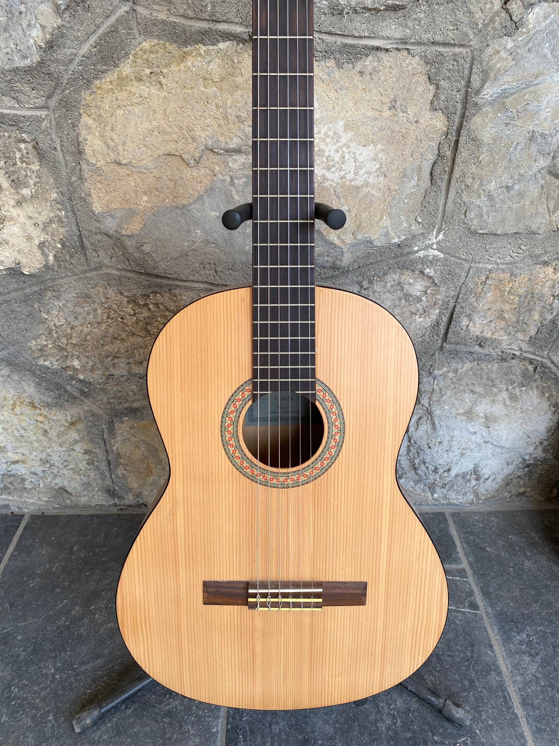 Yamaha Classical Guitar C40M