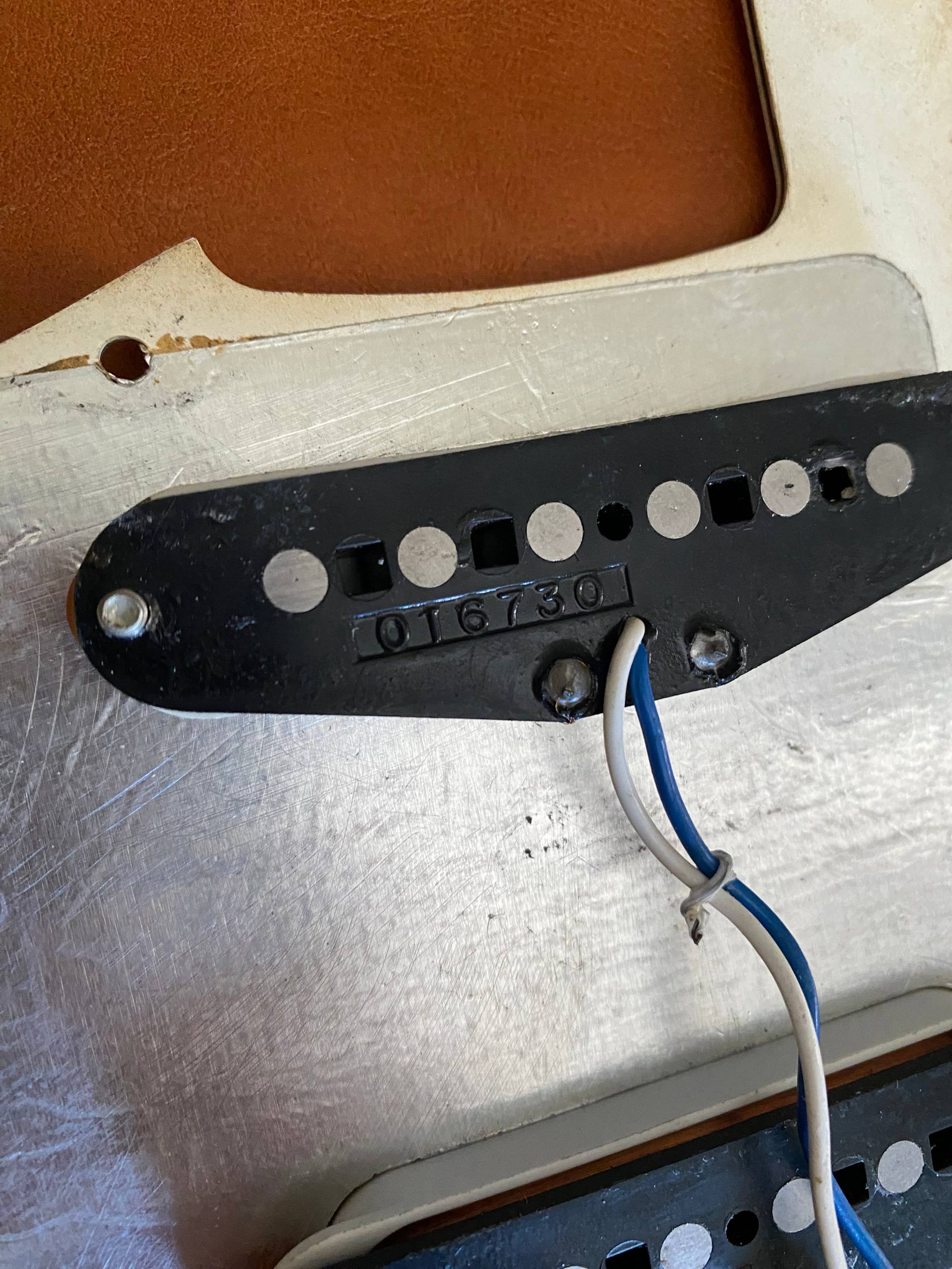 Fender American Standard Stratocaster Fully Loaded Pickguard (1988-2000) - Original Electronics