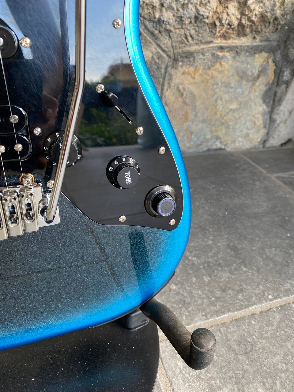 Mooer GTRS P800 Intelligent Guitar (Dark Night Blue) — Excellent Condition, Original Case & GWF4 Wireless Footswitch Included + Video Demo