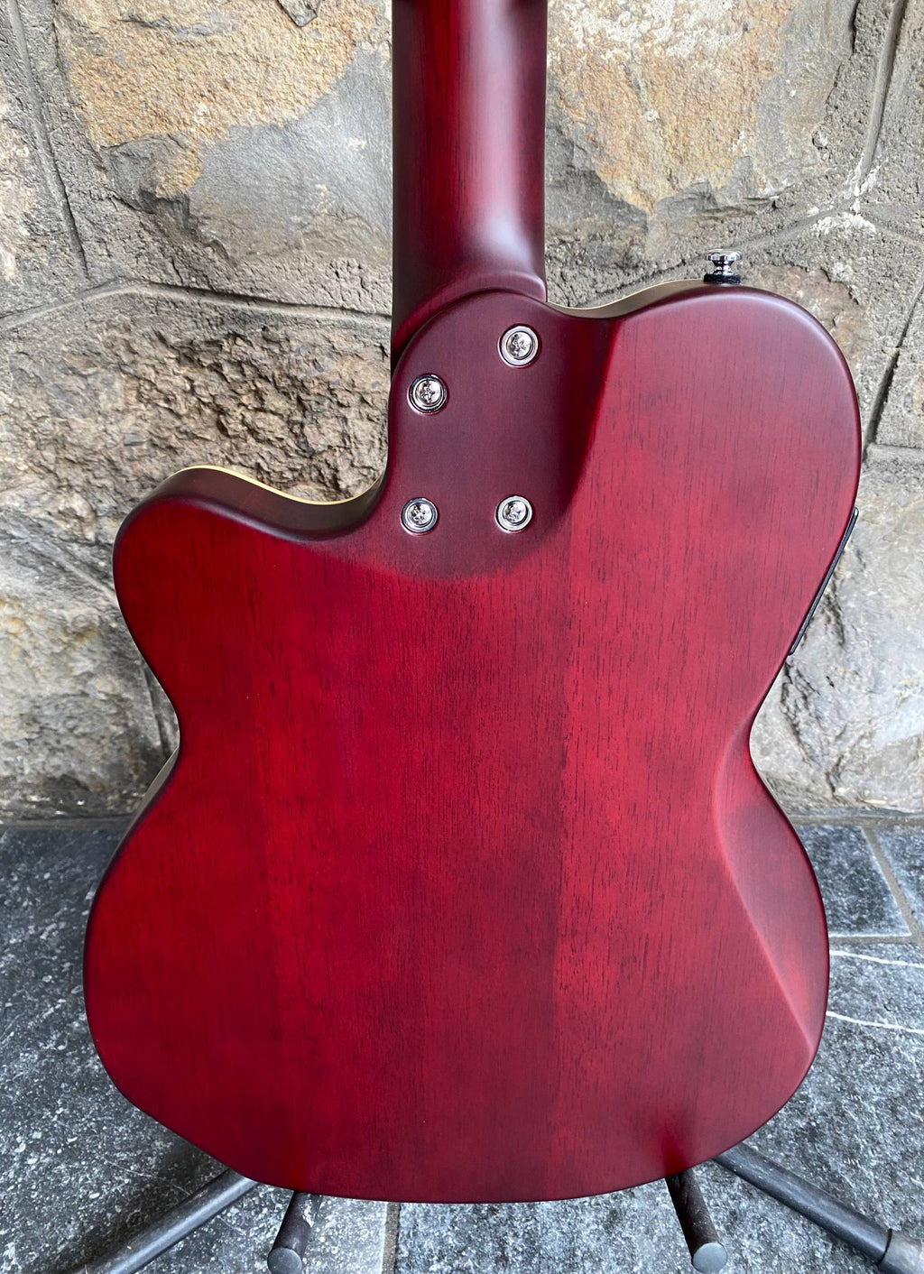 Sire Larry Carlton G5 Classical Guitar – Brand New