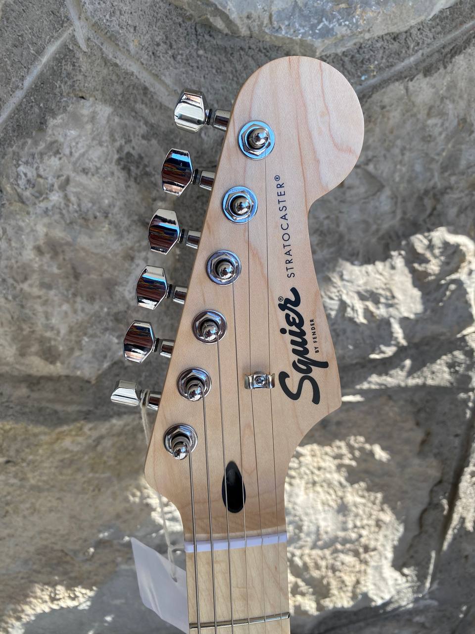 Squier Sonic Stratocaster - 2-Color Sunburst - Maple Neck - Excellent Condition