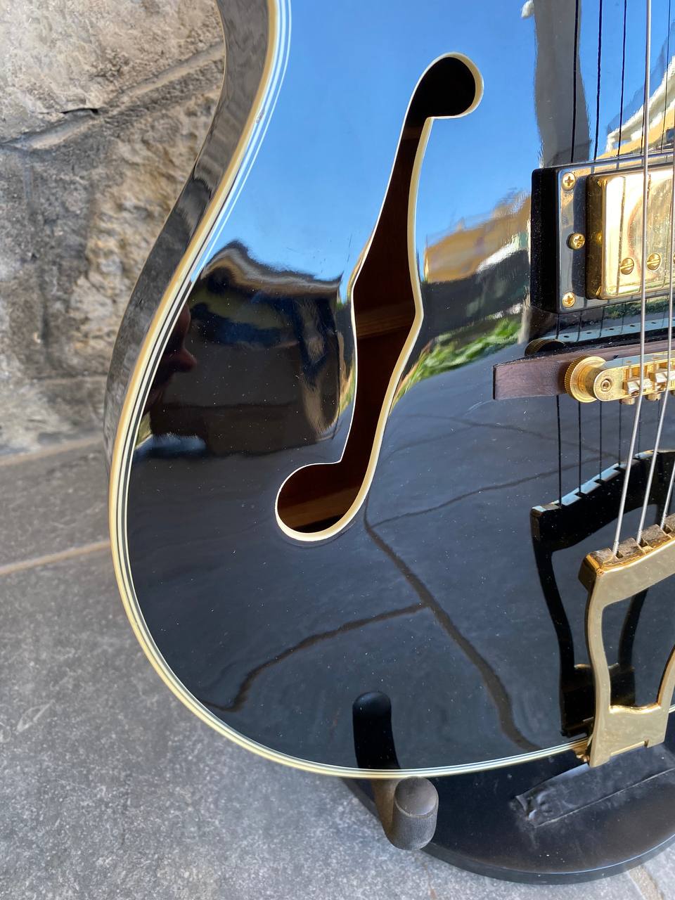 Stagg Custom Semi-Acoustic Guitar – ES-175 Style (Gold Hardware & Block Inlays)