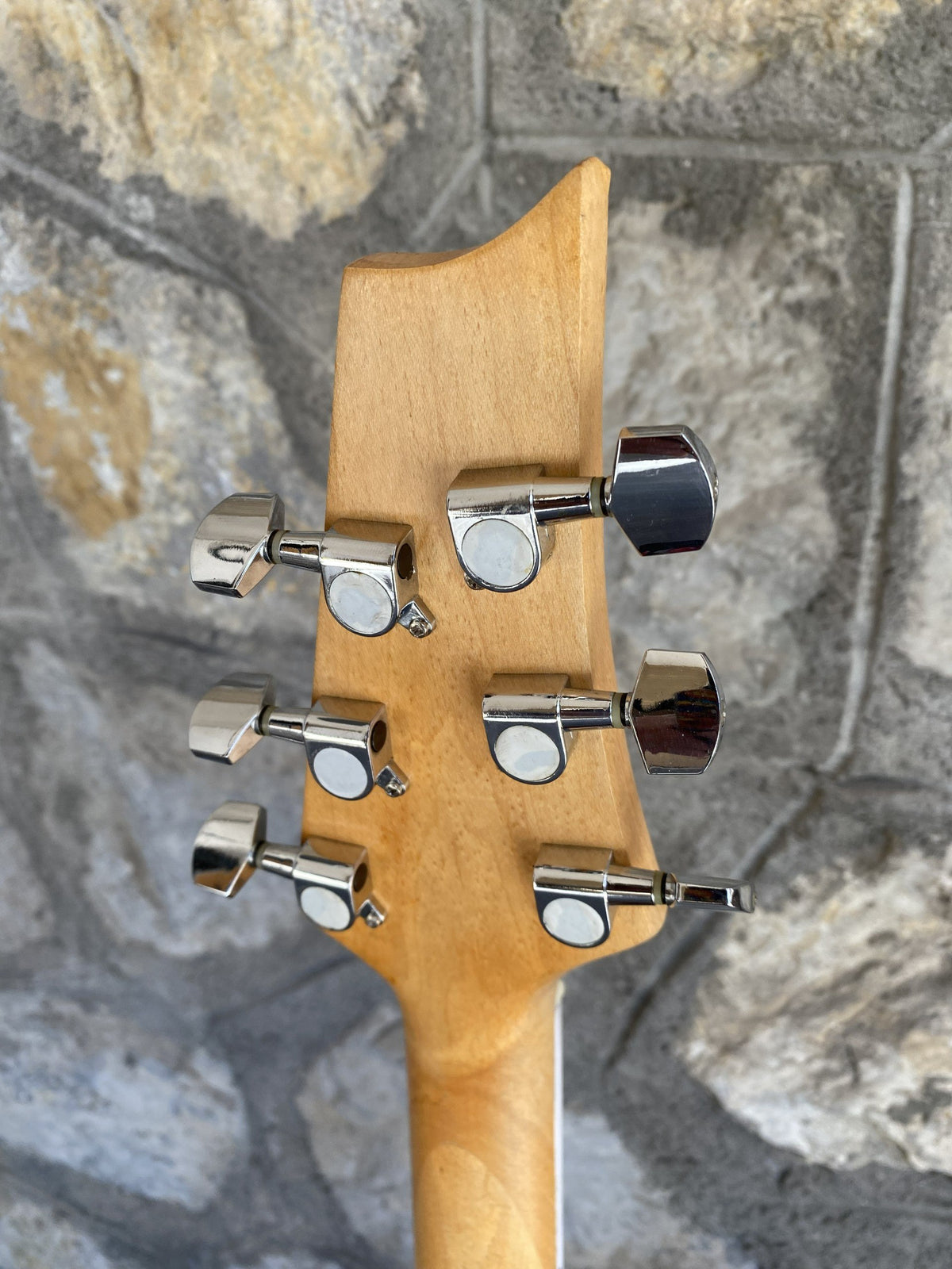 Unbranded Double Cutaway Thinline Acoustic-Electric Guitar — Redburst, Dual Humbuckers & Fretboard Inlays + Video Demo
