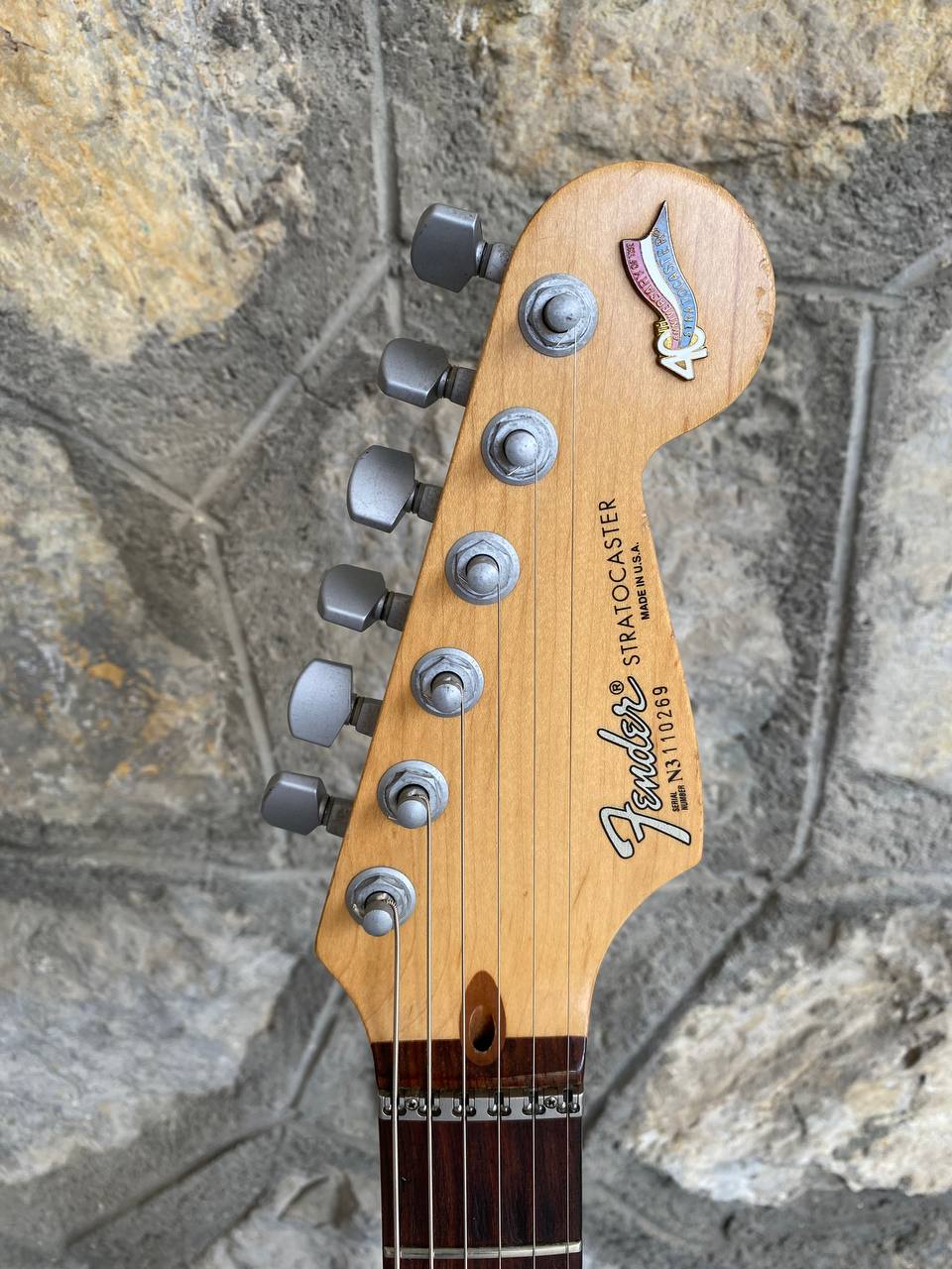 1993 Fender Stratocaster Strat Plus - 40th Anniversary - Sunburst w/ Rosewood Fretboard & Original Silver Logo Hardcase — image 7