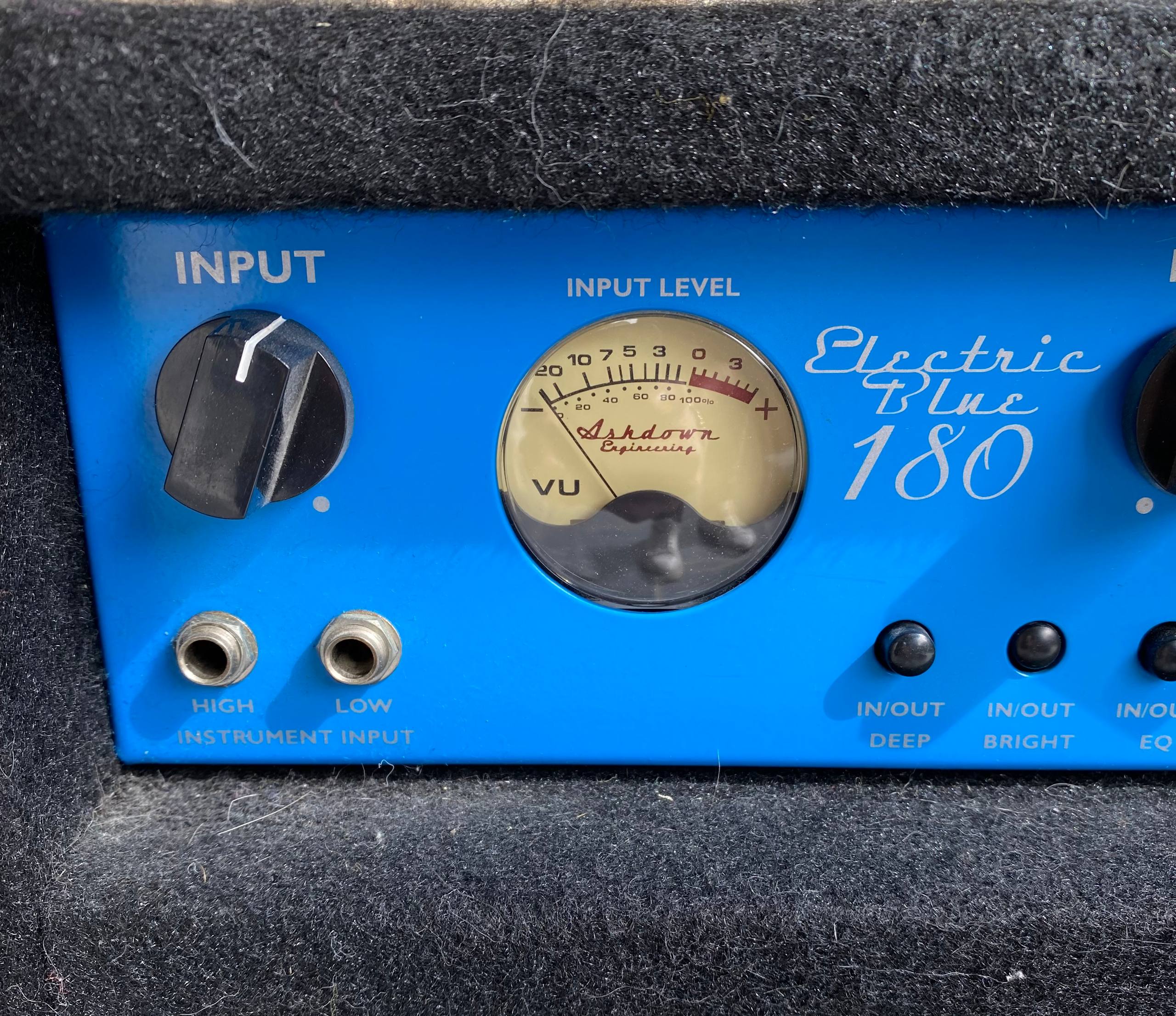 Ashdown Electric Blue EB12-180 Bass Amplifier – Excellent Condition – Demo Video