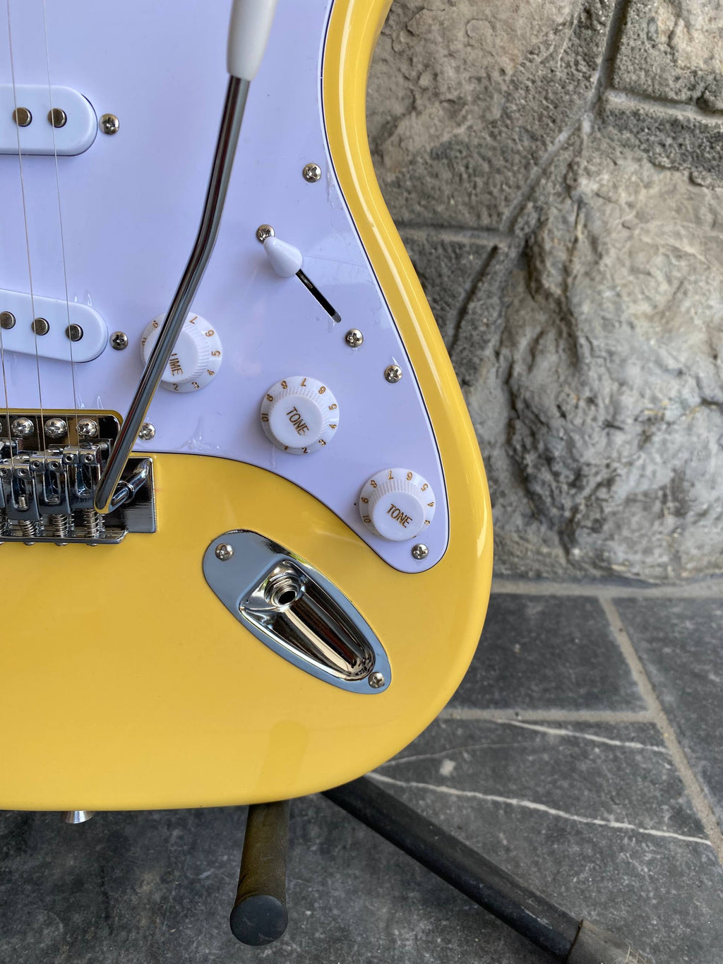 Vision Stratocaster ST5 Electric Guitar Starter Kit - Yellow - NEW