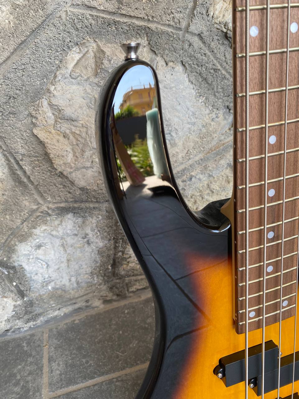Vision JB8 Electric Bass Guitar (Sunburst) — PJ Pickup Configuration, Brand New + Video Demo