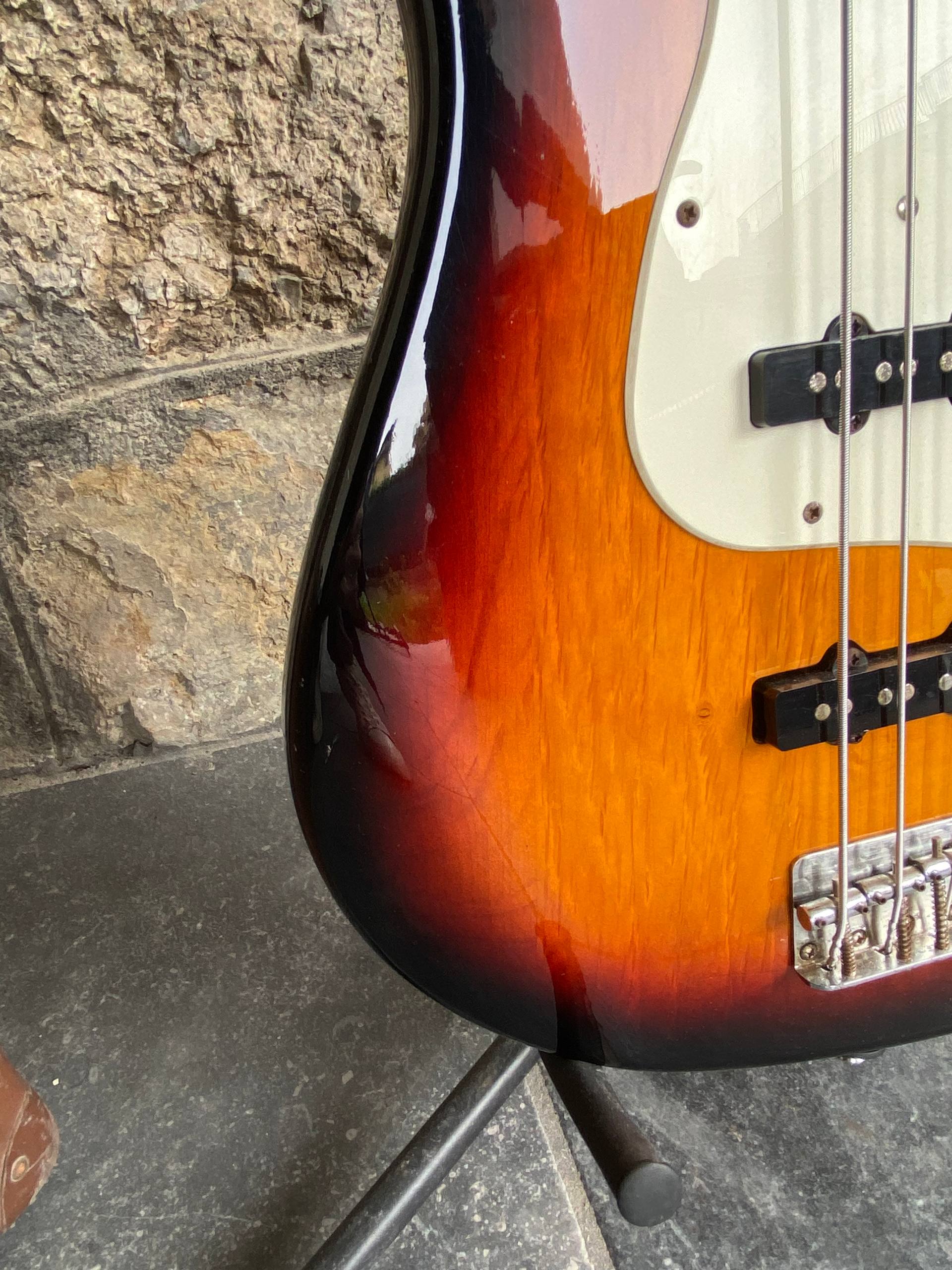 Roytek Handmade Bass Sunburst – Maple Neck – Excellent Condition – Demo Video